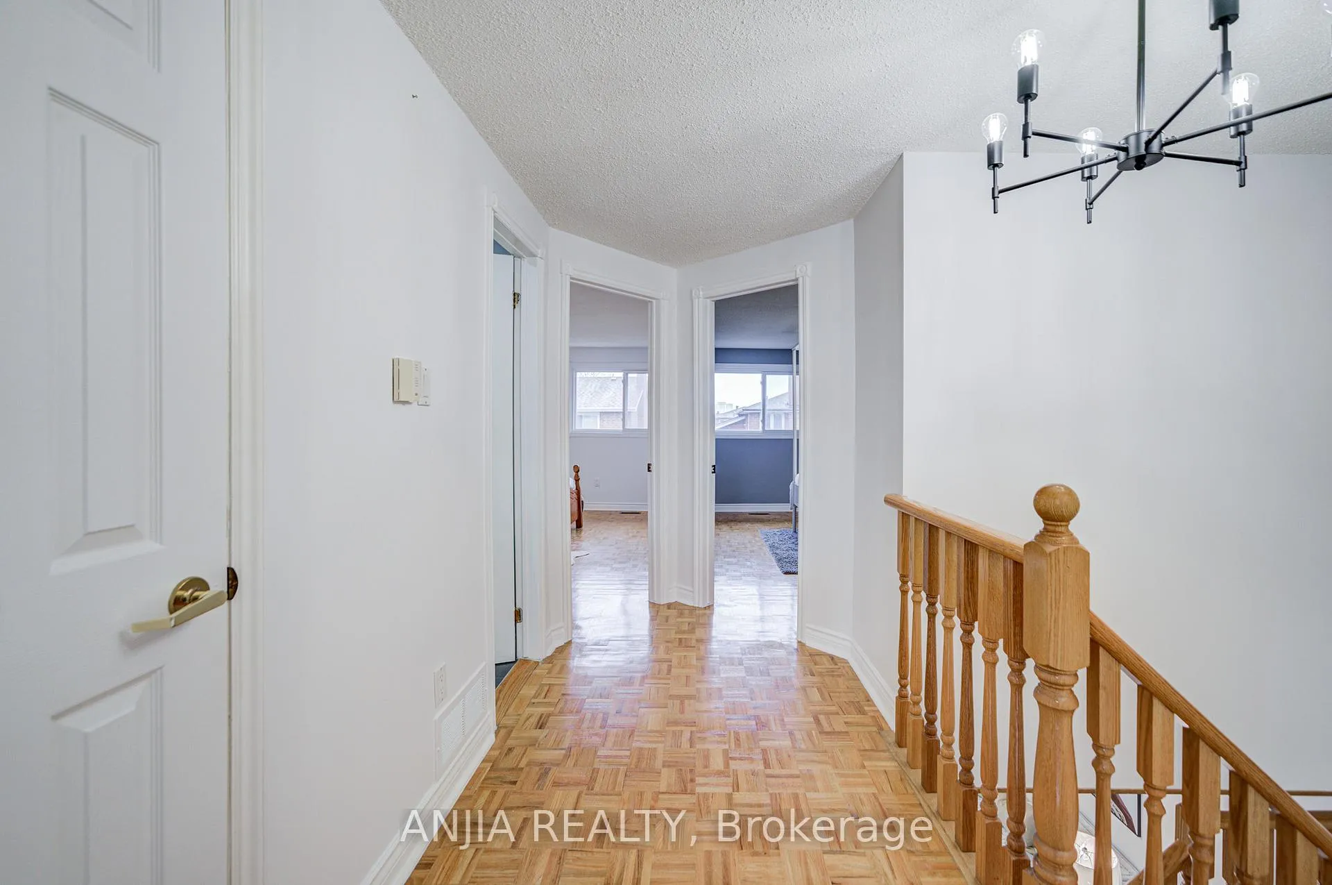 Photo 27 of 7 Downside Road, Markham, Milliken Mills West — HOMEH