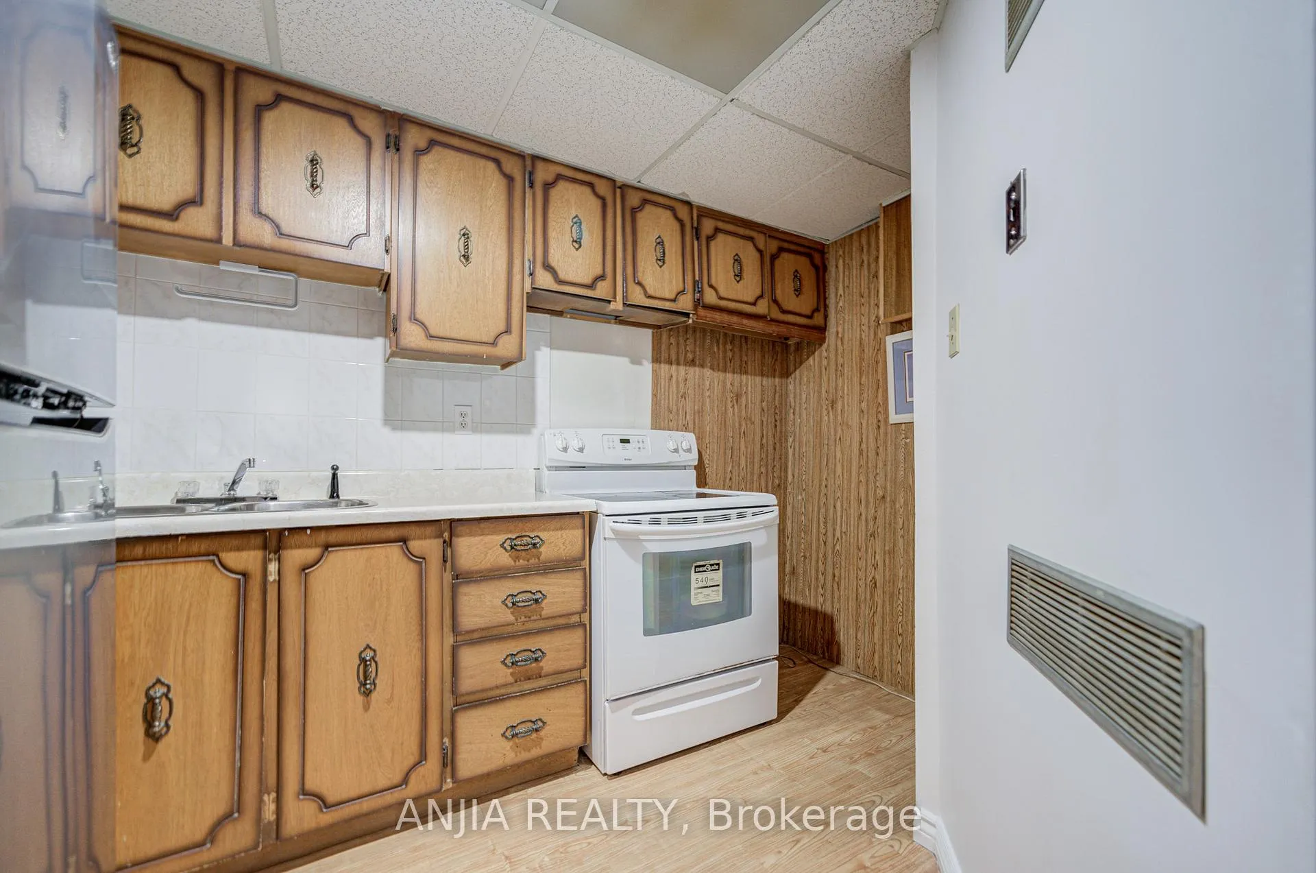 Photo 44 of 7 Downside Road, Markham, Milliken Mills West — HOMEH