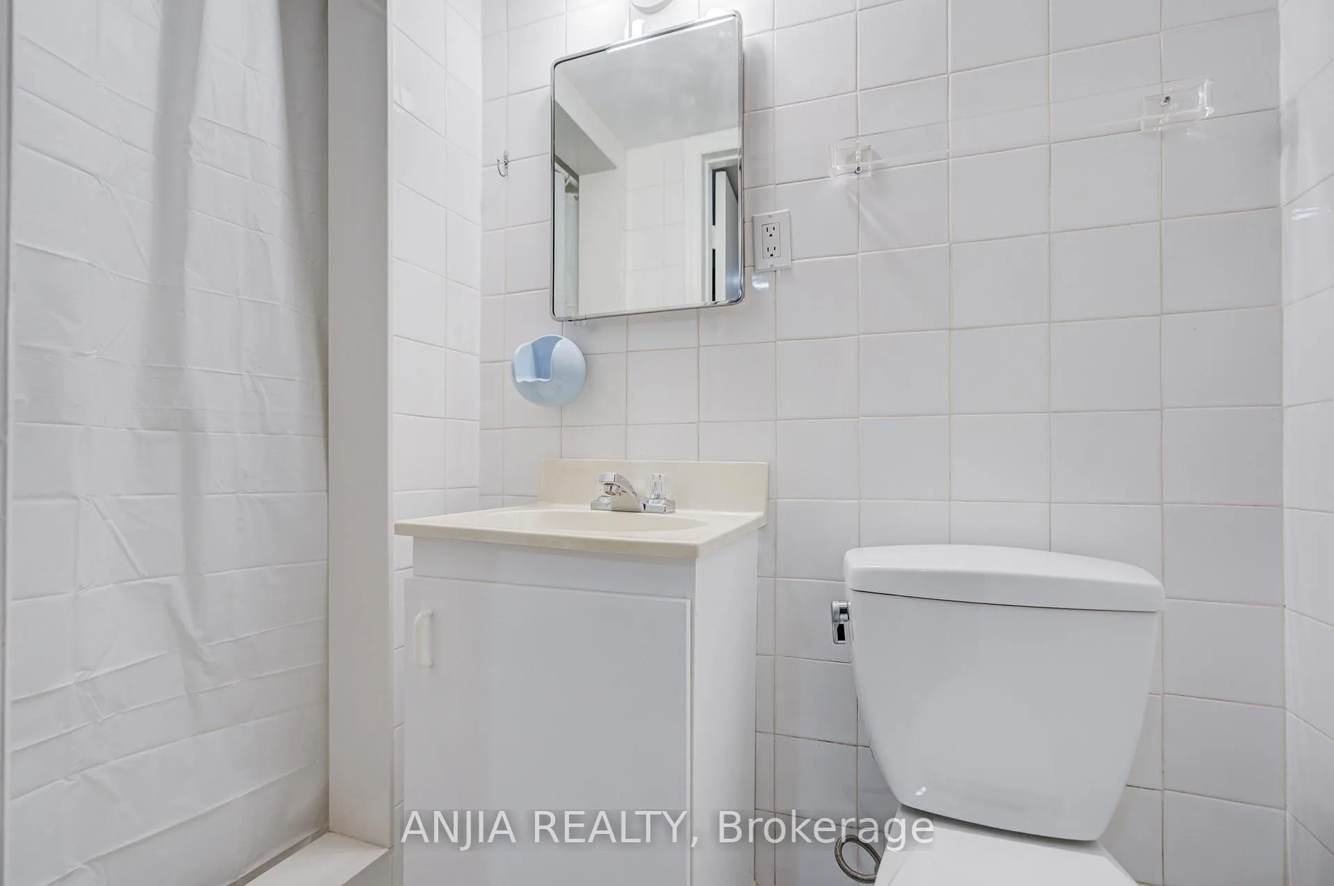 Photo 46 of 7 Downside Road, Markham, Milliken Mills West — HOMEH