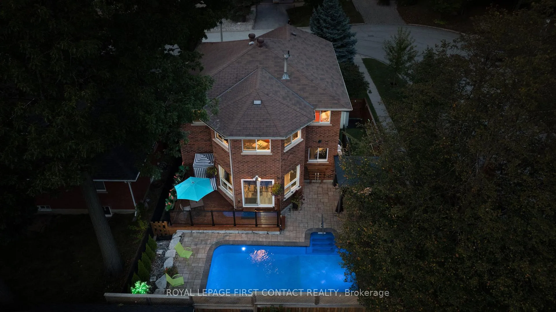 Photo 4 of 13 Irwin Drive, Barrie, Northwest — HOMEH