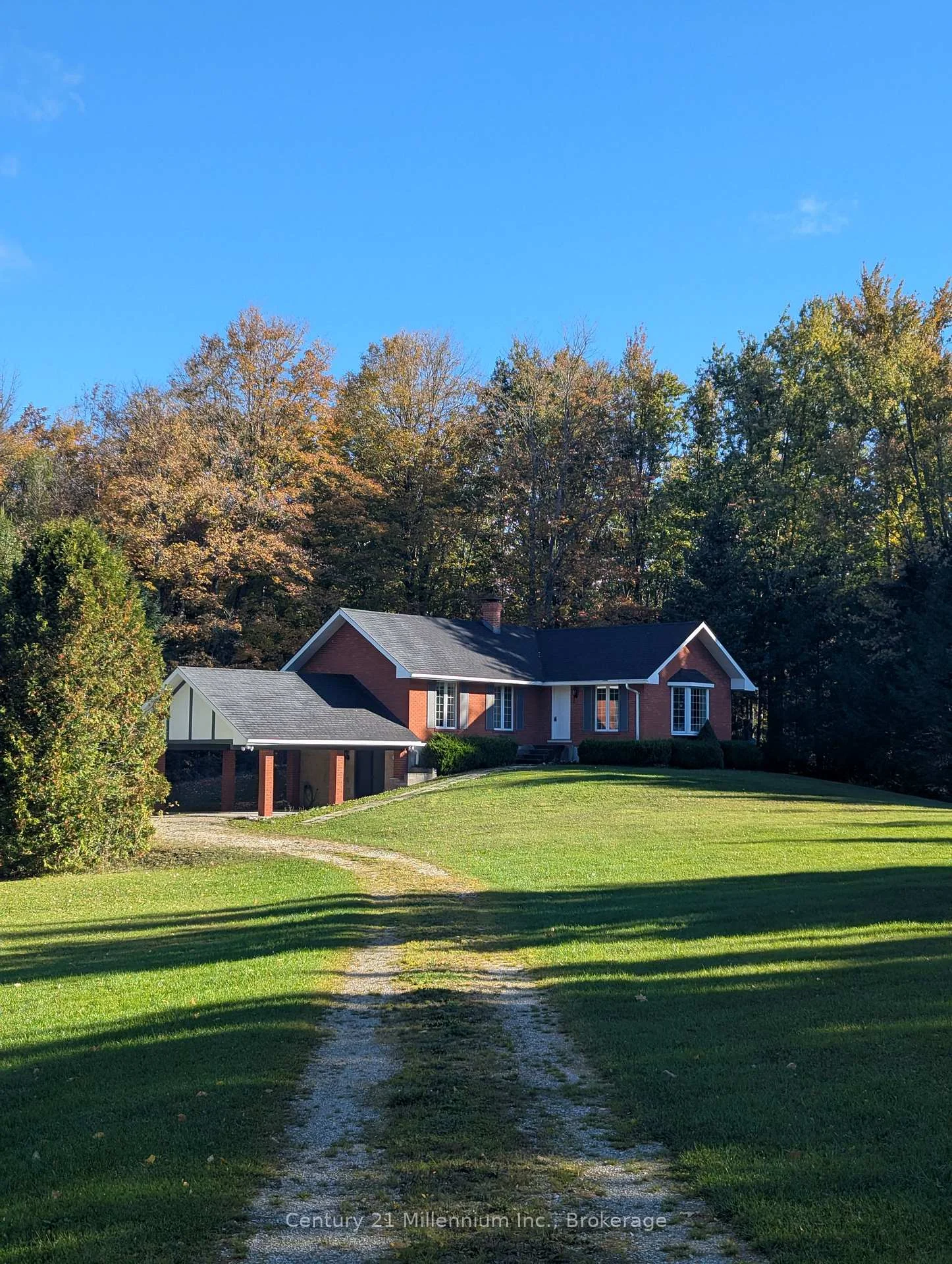 Photo 1 of 569025 6 Side Road, Blue Mountains — HOMEH