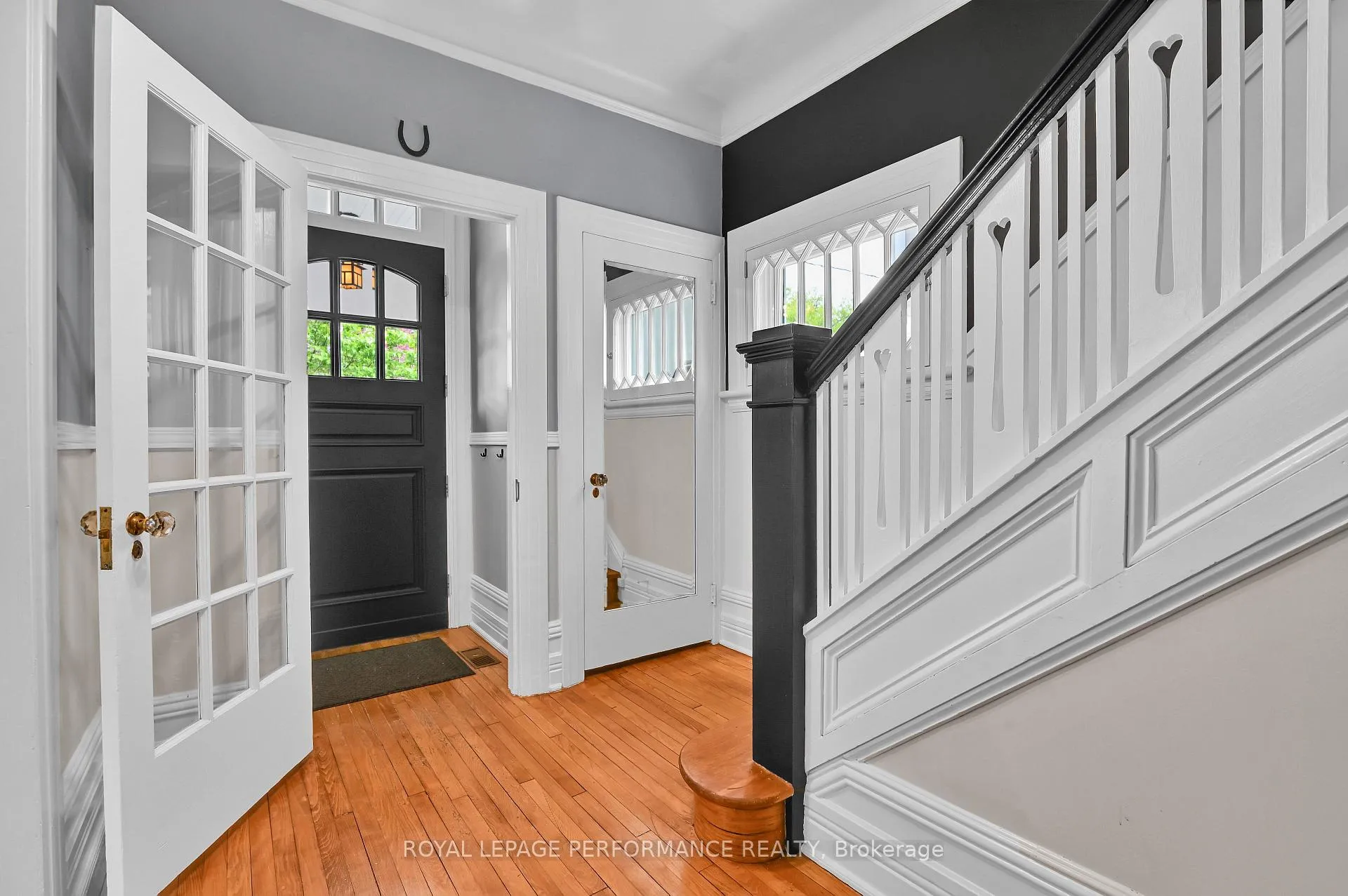 Photo 3 of 16 Ossington Avenue, Ottawa, Old Ottawa South — HOMEH