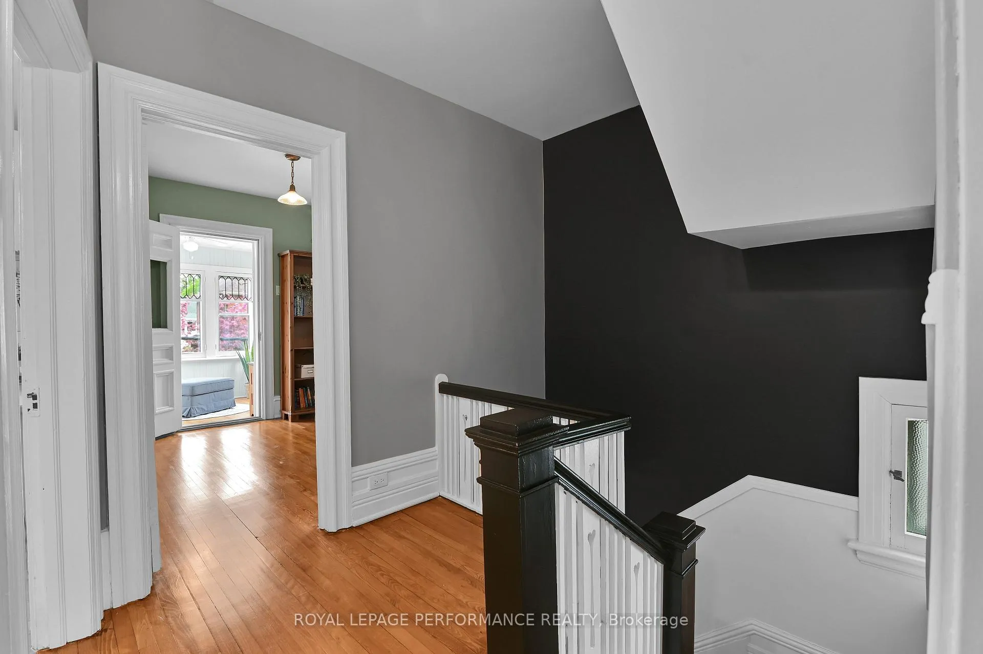 Photo 12 of 16 Ossington Avenue, Ottawa, Old Ottawa South — HOMEH