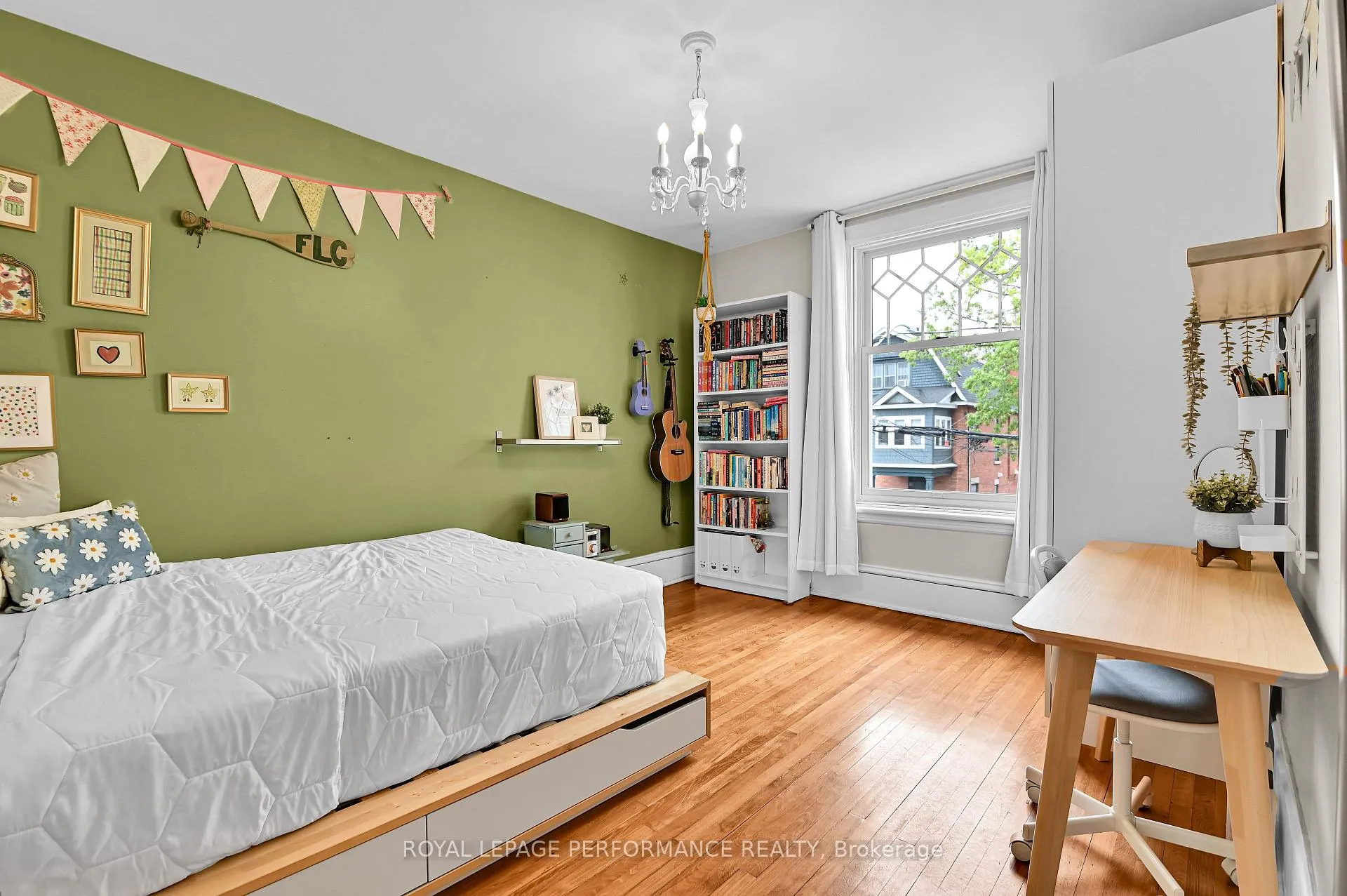 Photo 18 of 16 Ossington Avenue, Ottawa, Old Ottawa South — HOMEH