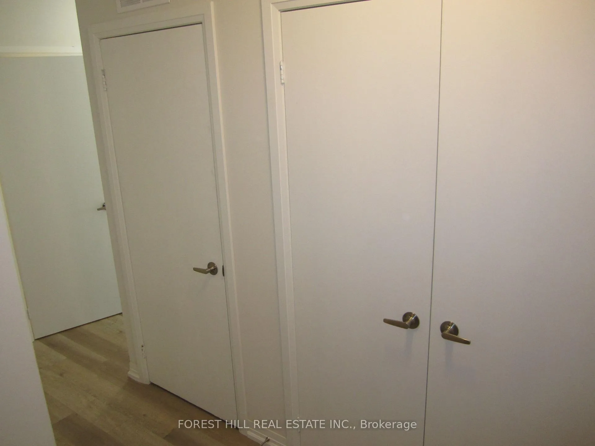 Photo 6 of Unit 111, 8010 Kipling Avenue, Vaughan, West Woodbridge — HOMEH