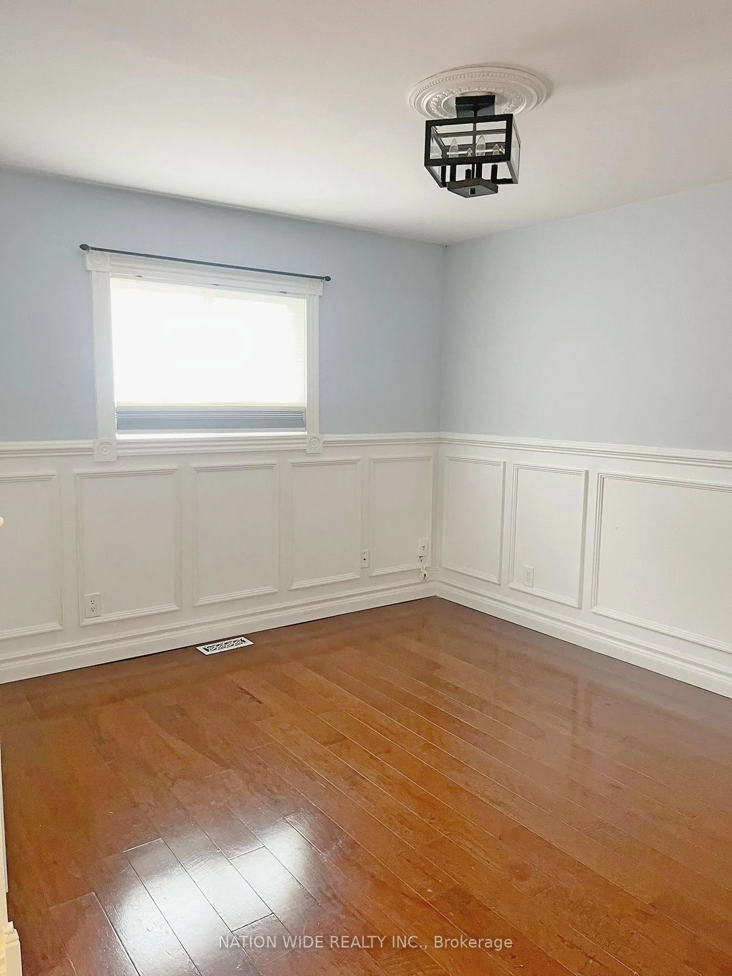 Photo 17 of 507 Dunlop Street W, Whitby, Downtown Whitby — HOMEH