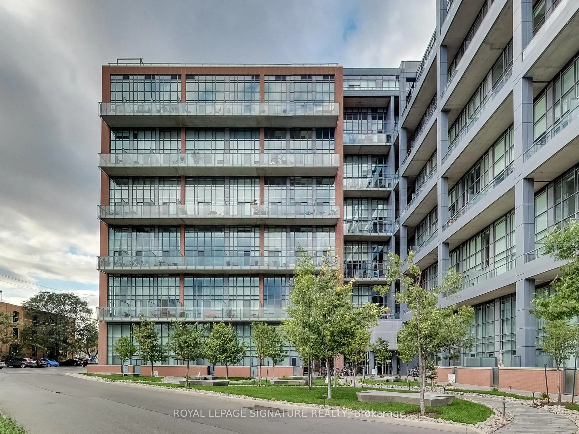 Photo 11 of Unit 705, 5 Hanna Avenue, Toronto, Niagara — HOMEH