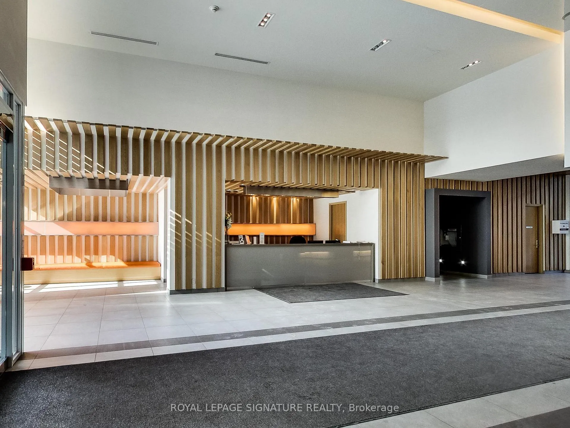 Photo 15 of Unit 705, 5 Hanna Avenue, Toronto, Niagara — HOMEH