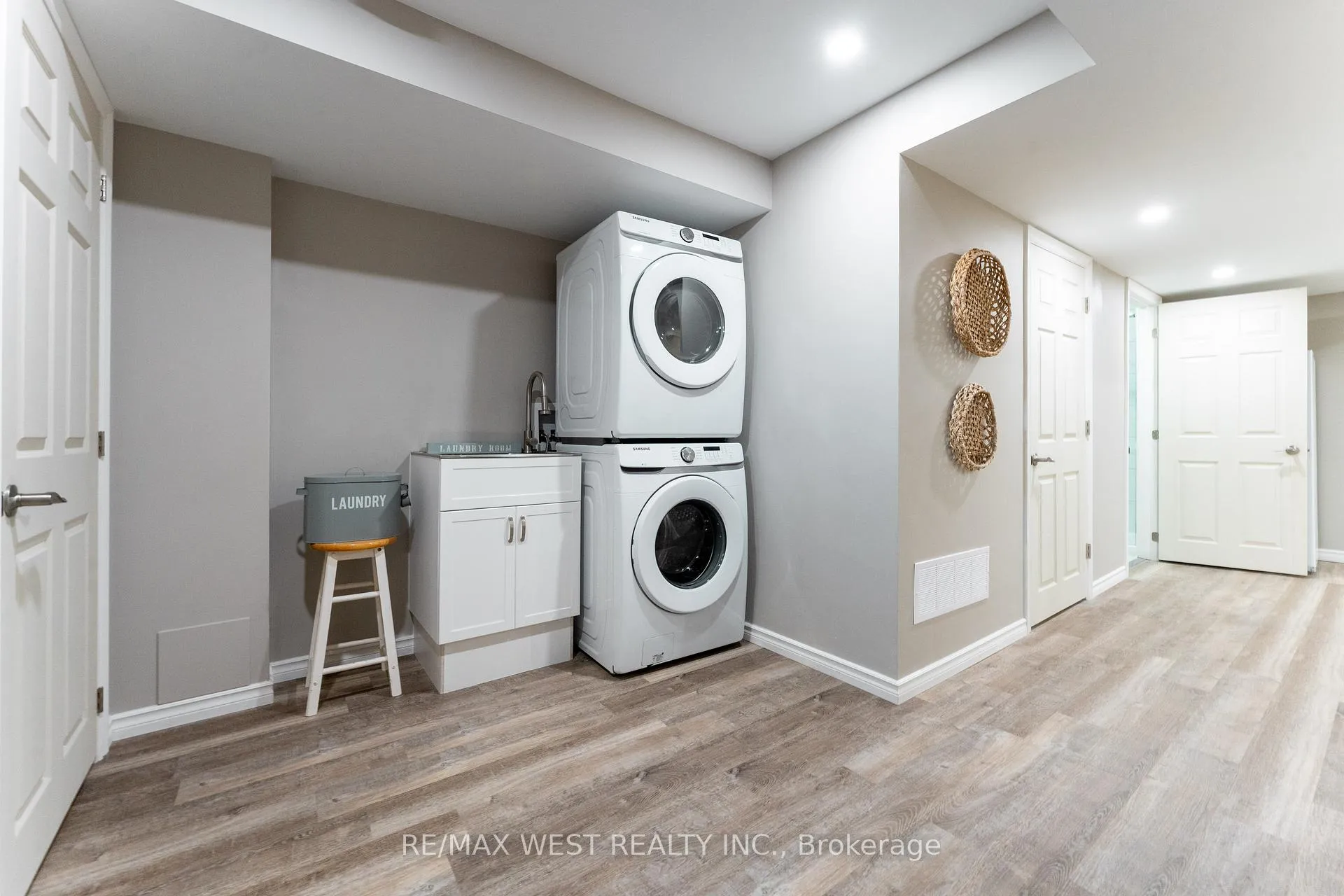 Photo 25 of 72 Bannister Street, Clarington, Bowmanville — HOMEH