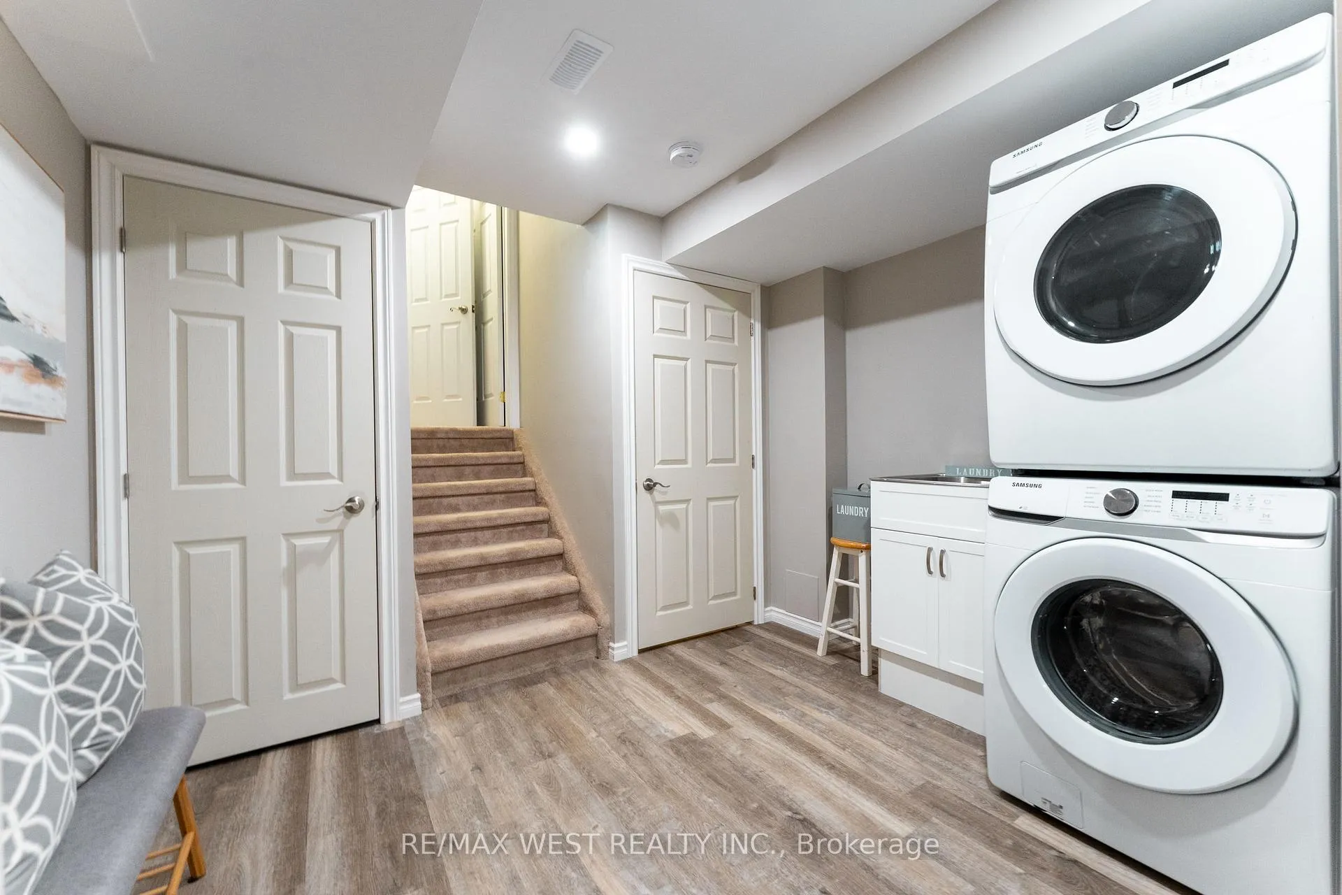 Photo 26 of 72 Bannister Street, Clarington, Bowmanville — HOMEH