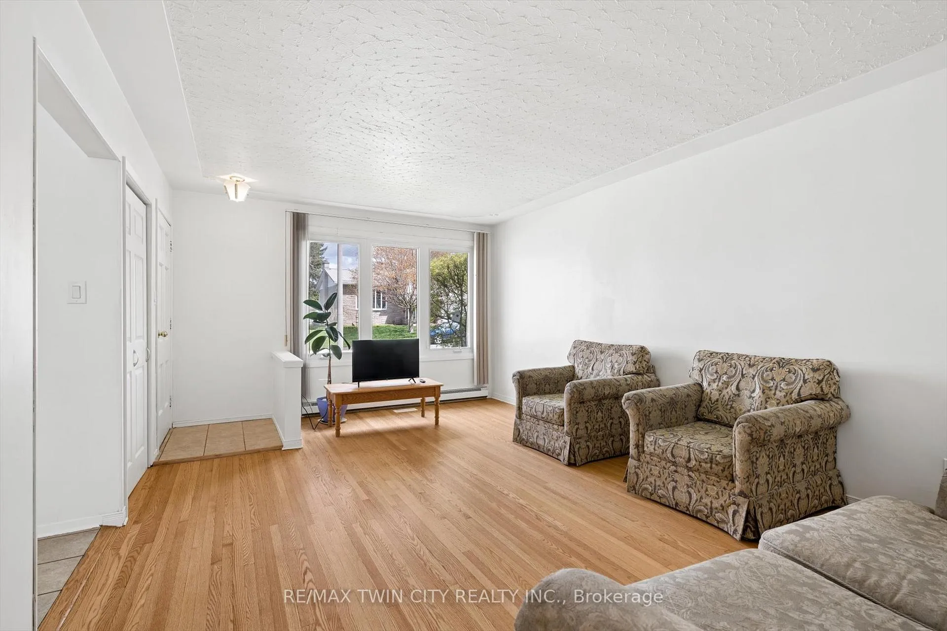Photo 7 of 26 Tutton Place, Cambridge — HOMEH