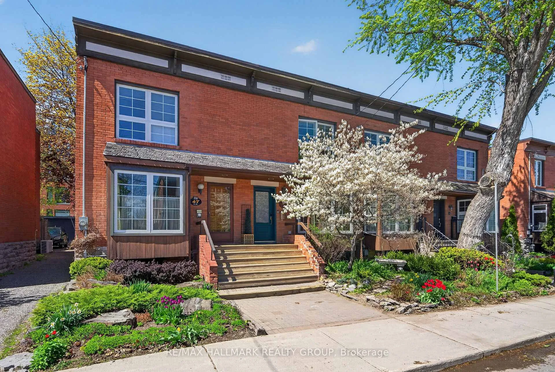 Photo 2 of 45 Strathcona Avenue, Ottawa, Glebe — HOMEH