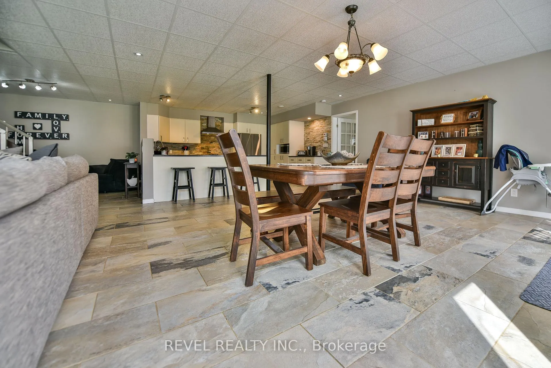 Photo 13 of 1570 Gold Mine Road, Timmins, SCH - Goldmine Rural — HOMEH