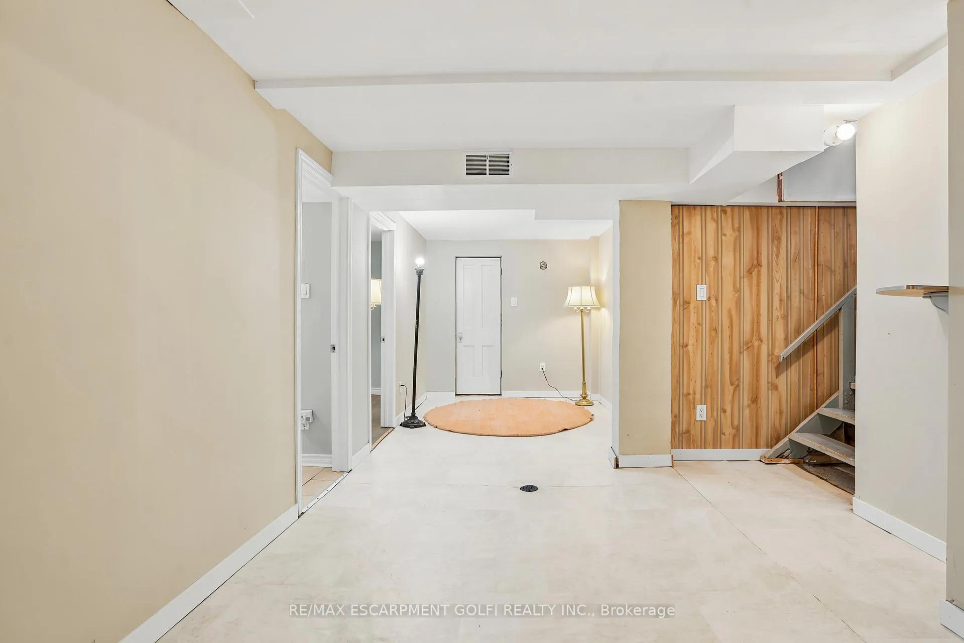 Photo 15 of 602 Geneva Street, St. Catharines, Vine/Linwell — HOMEH
