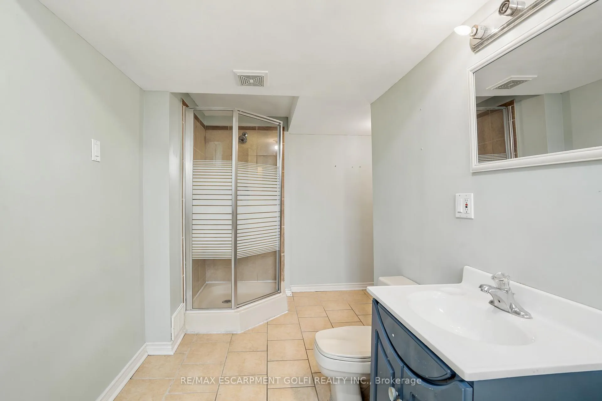 Photo 23 of 602 Geneva Street, St. Catharines, Vine/Linwell — HOMEH