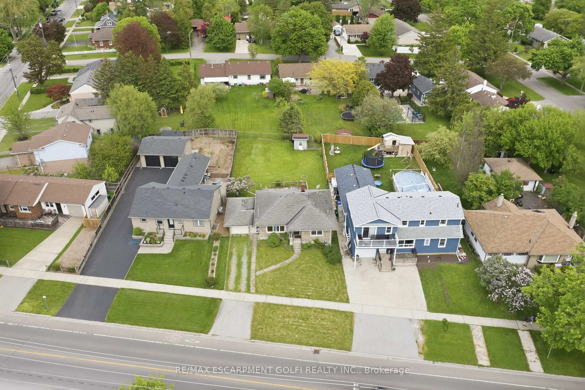 Photo 32 of 602 Geneva Street, St. Catharines, Vine/Linwell — HOMEH