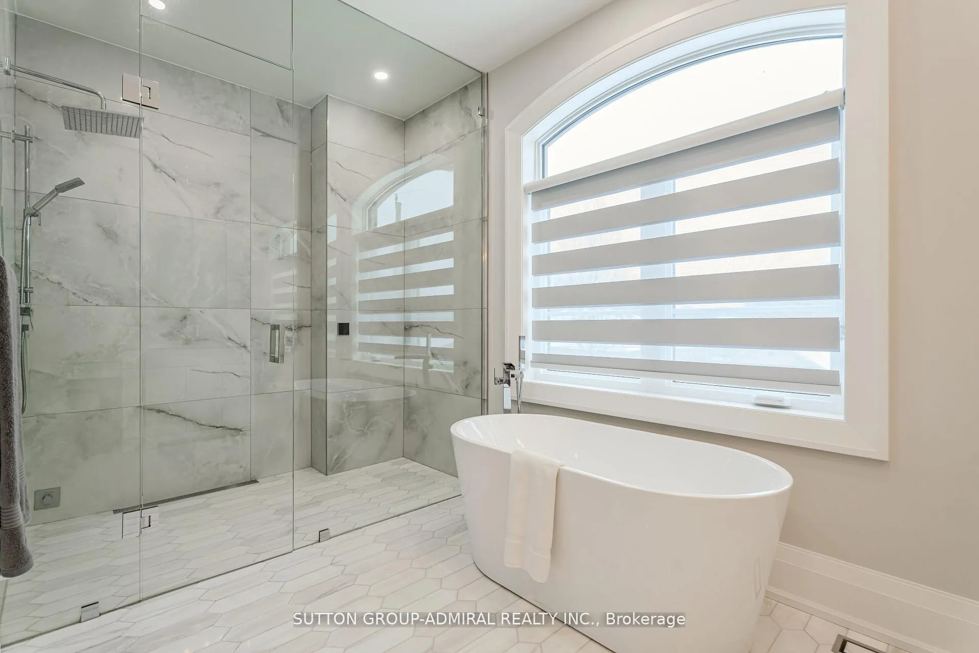Photo 33 of 41 Elizabeth Drive, King, Nobleton — HOMEH