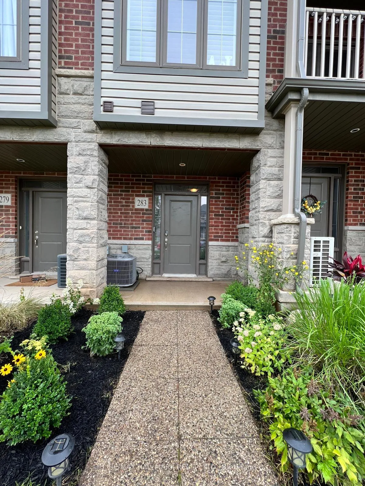 Photo 5 of 283 Skinner Road, Hamilton, Waterdown — HOMEH