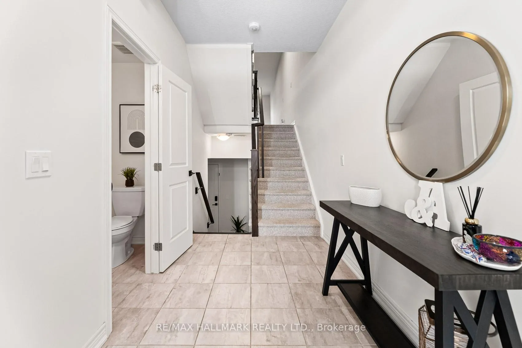 Photo 7 of 283 Skinner Road, Hamilton, Waterdown — HOMEH