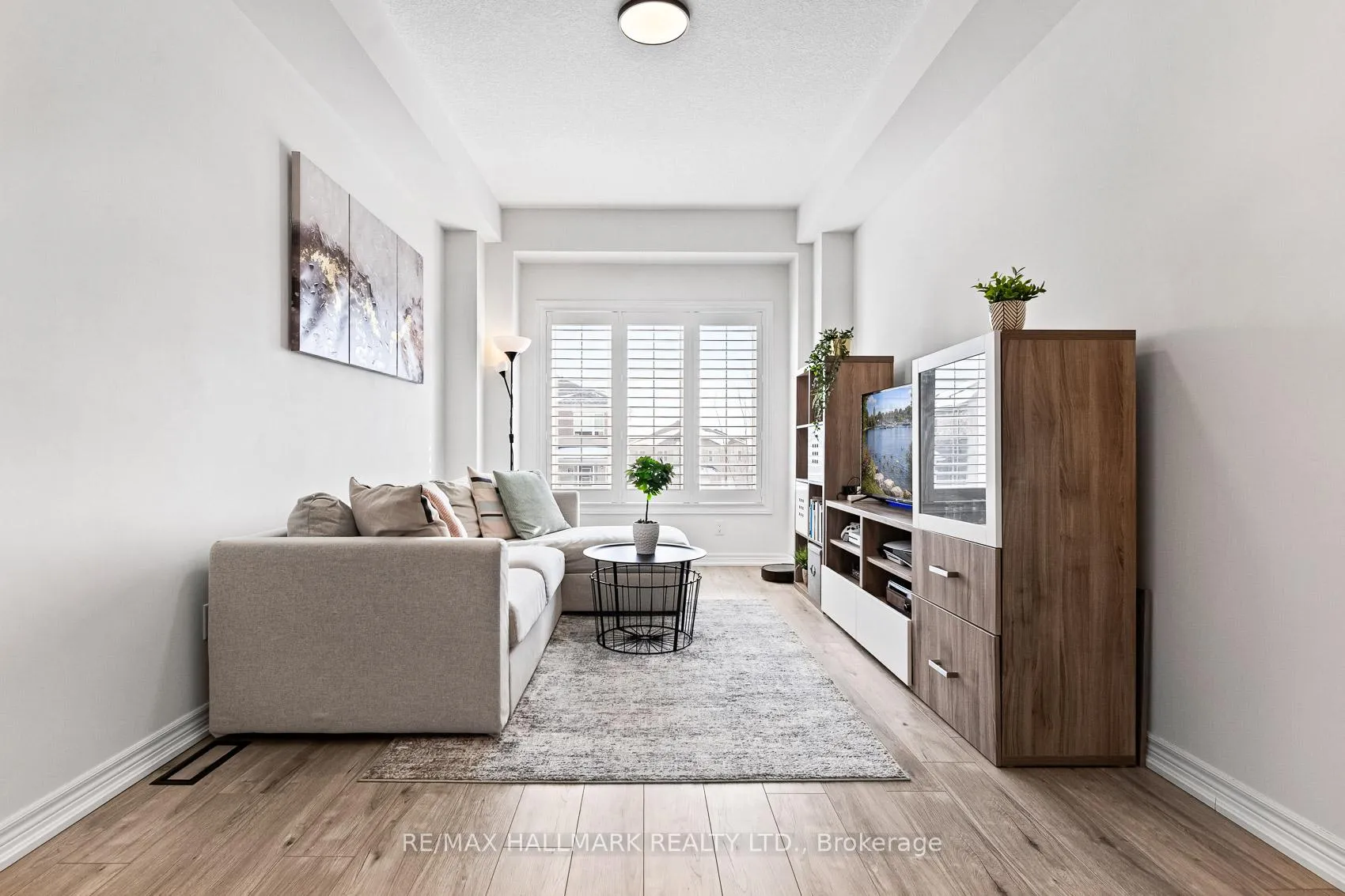 Photo 11 of 283 Skinner Road, Hamilton, Waterdown — HOMEH