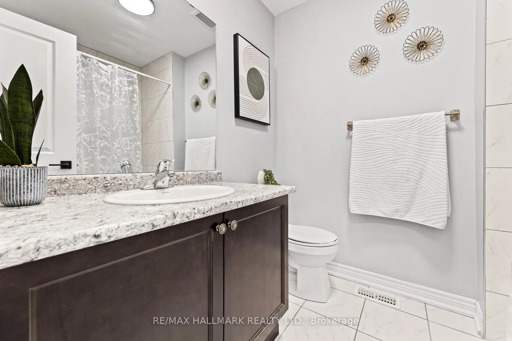 Photo 22 of 283 Skinner Road, Hamilton, Waterdown — HOMEH
