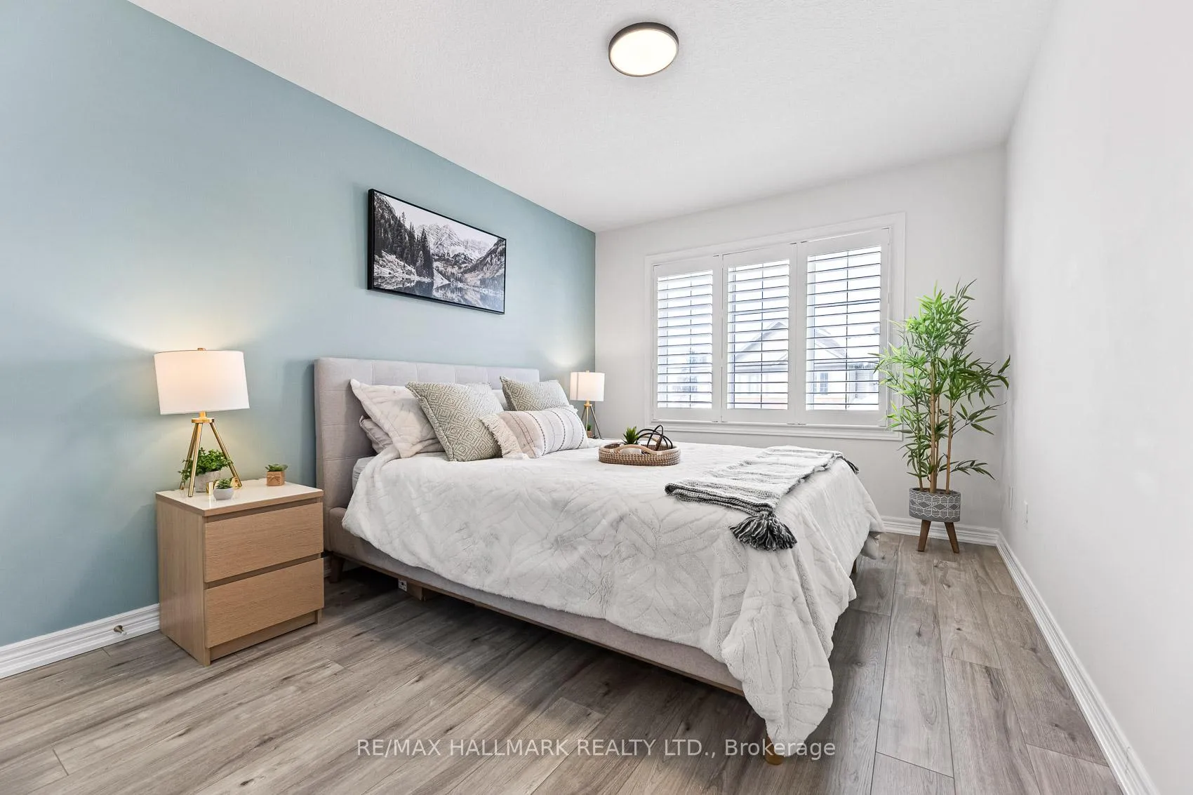 Photo 23 of 283 Skinner Road, Hamilton, Waterdown — HOMEH