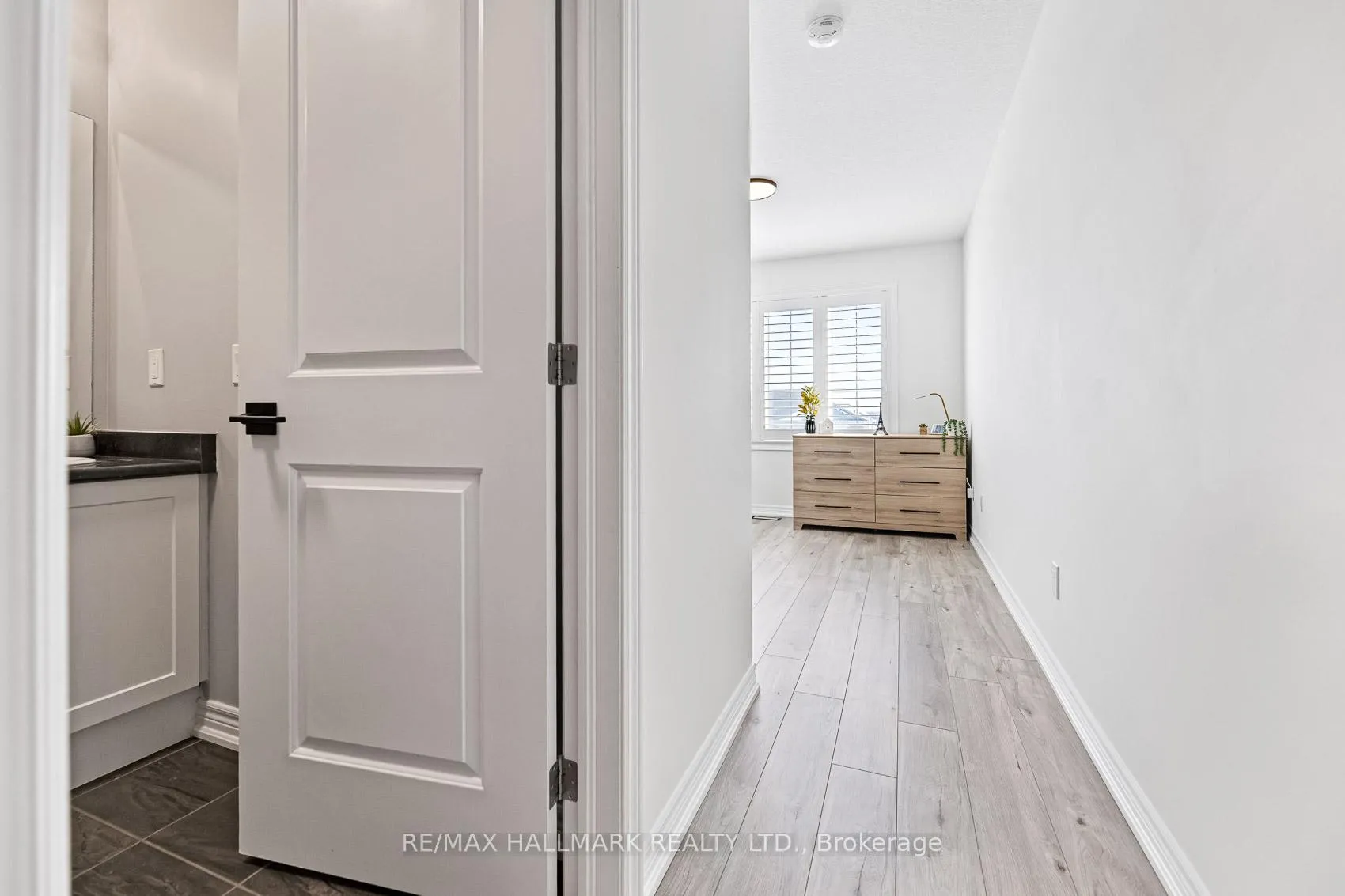 Photo 25 of 283 Skinner Road, Hamilton, Waterdown — HOMEH