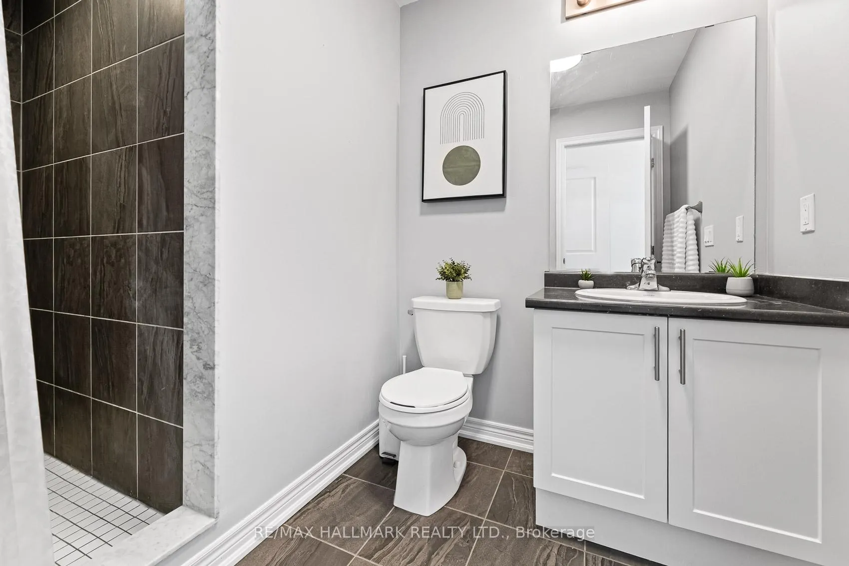 Photo 26 of 283 Skinner Road, Hamilton, Waterdown — HOMEH