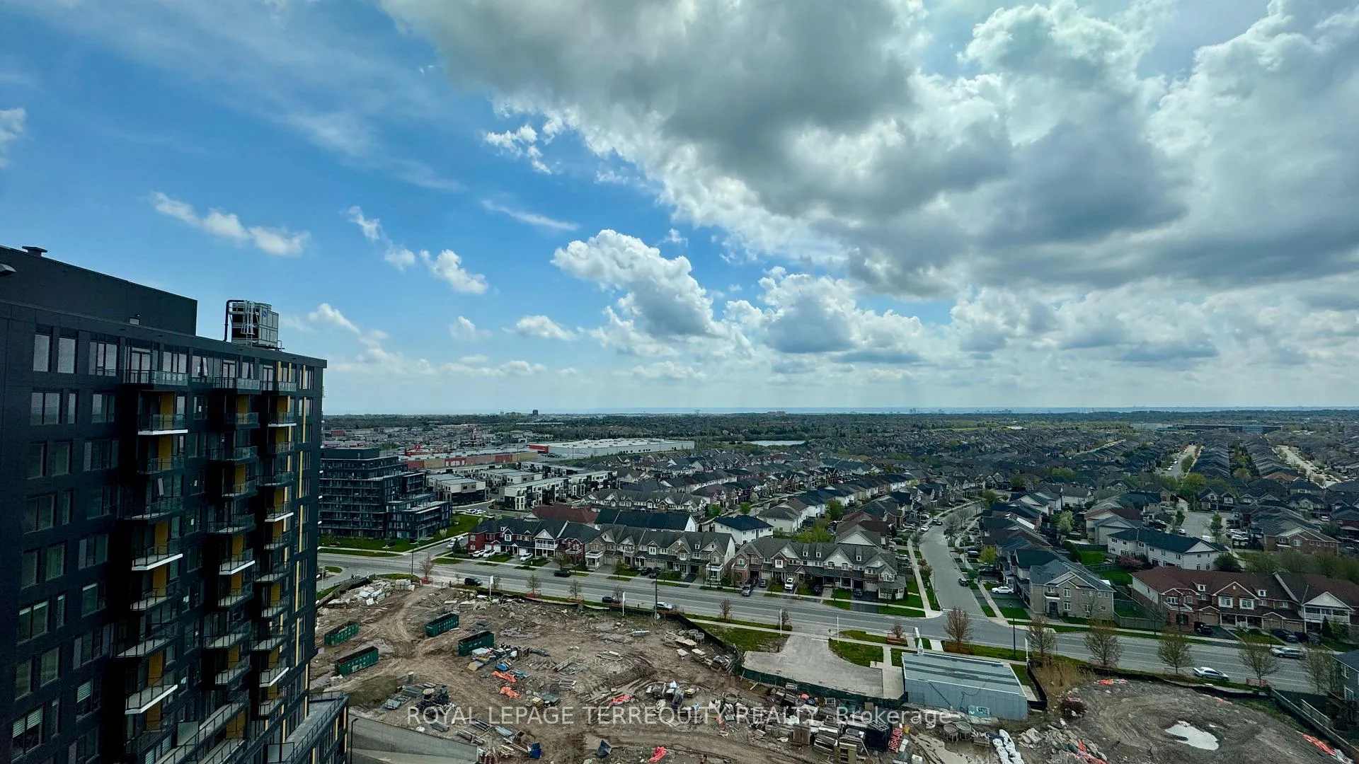 Photo 5 of Unit 1503, 4878 Powers Common, Burlington, Alton — HOMEH