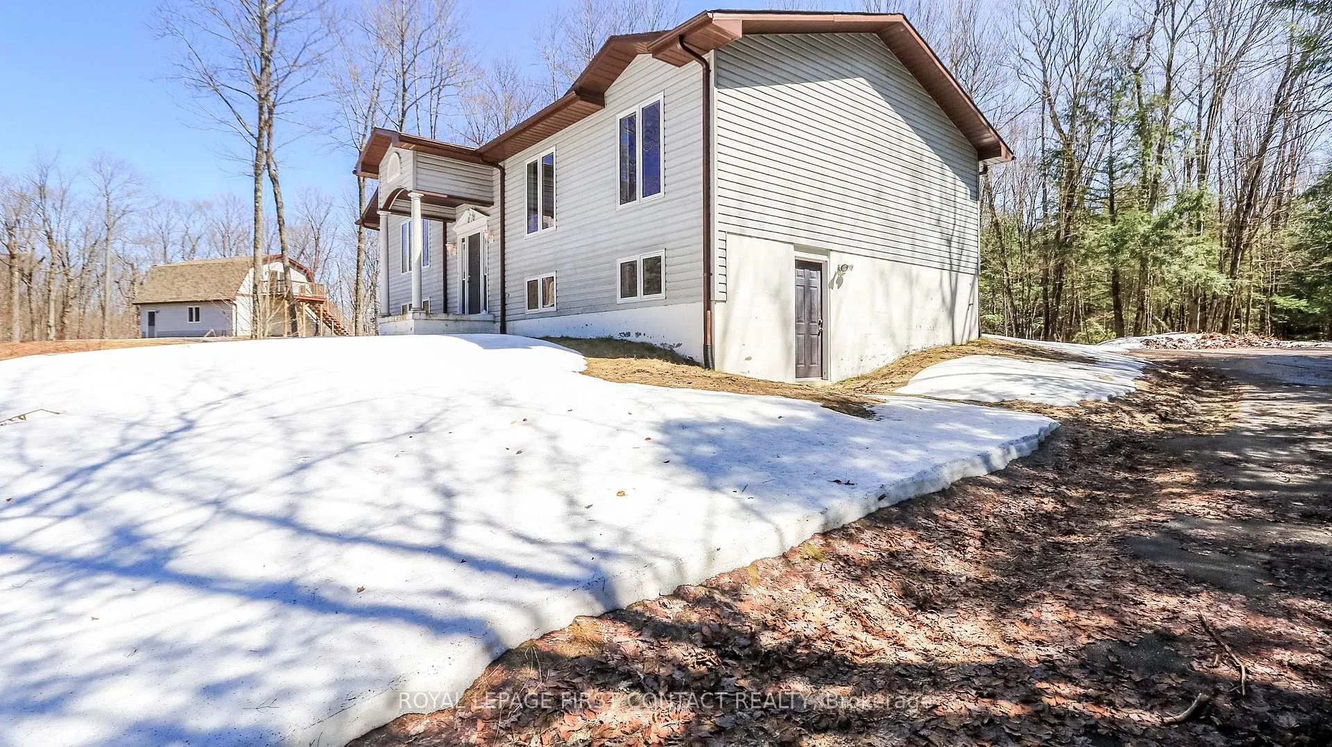 Photo 4 of 1518 Lone Pine Drive, Bracebridge, Macaulay — HOMEH