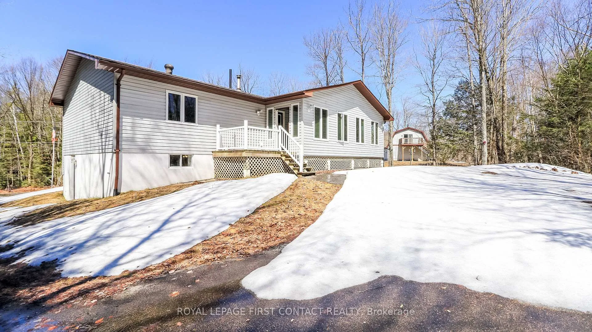 Photo 5 of 1518 Lone Pine Drive, Bracebridge, Macaulay — HOMEH
