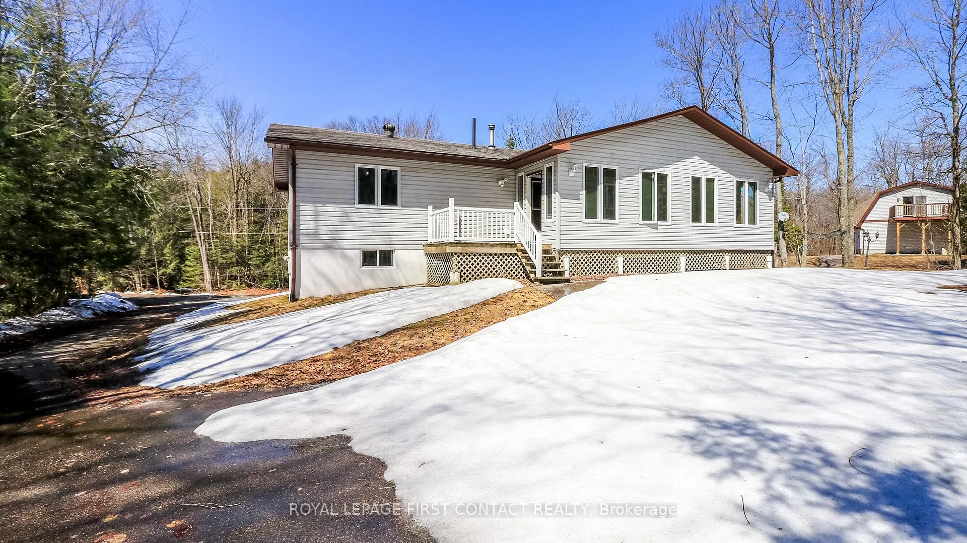 Photo 8 of 1518 Lone Pine Drive, Bracebridge, Macaulay — HOMEH