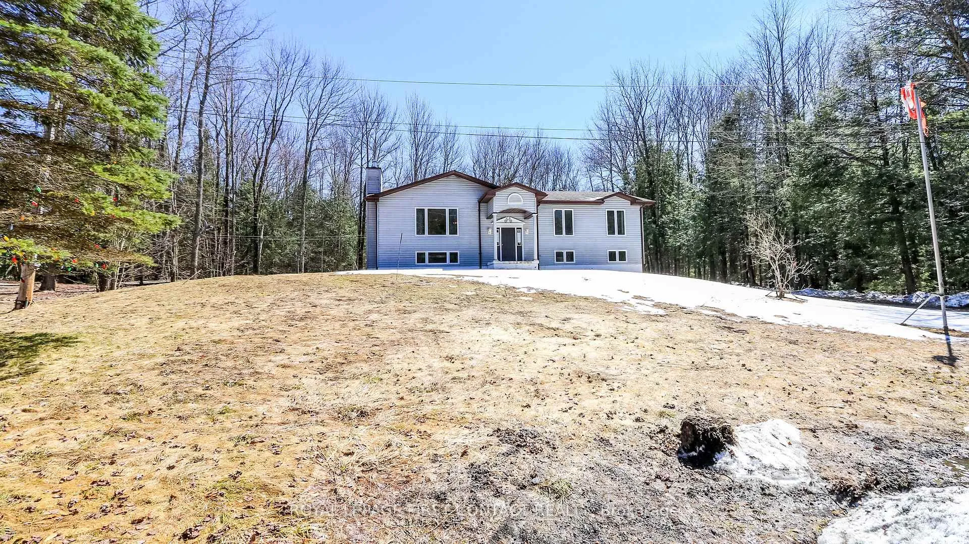 Photo 10 of 1518 Lone Pine Drive, Bracebridge, Macaulay — HOMEH