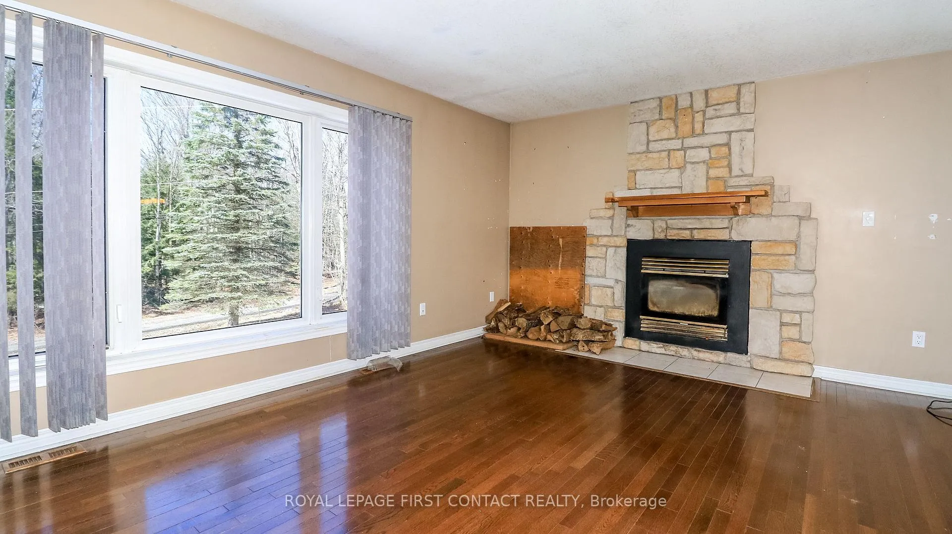 Photo 14 of 1518 Lone Pine Drive, Bracebridge, Macaulay — HOMEH