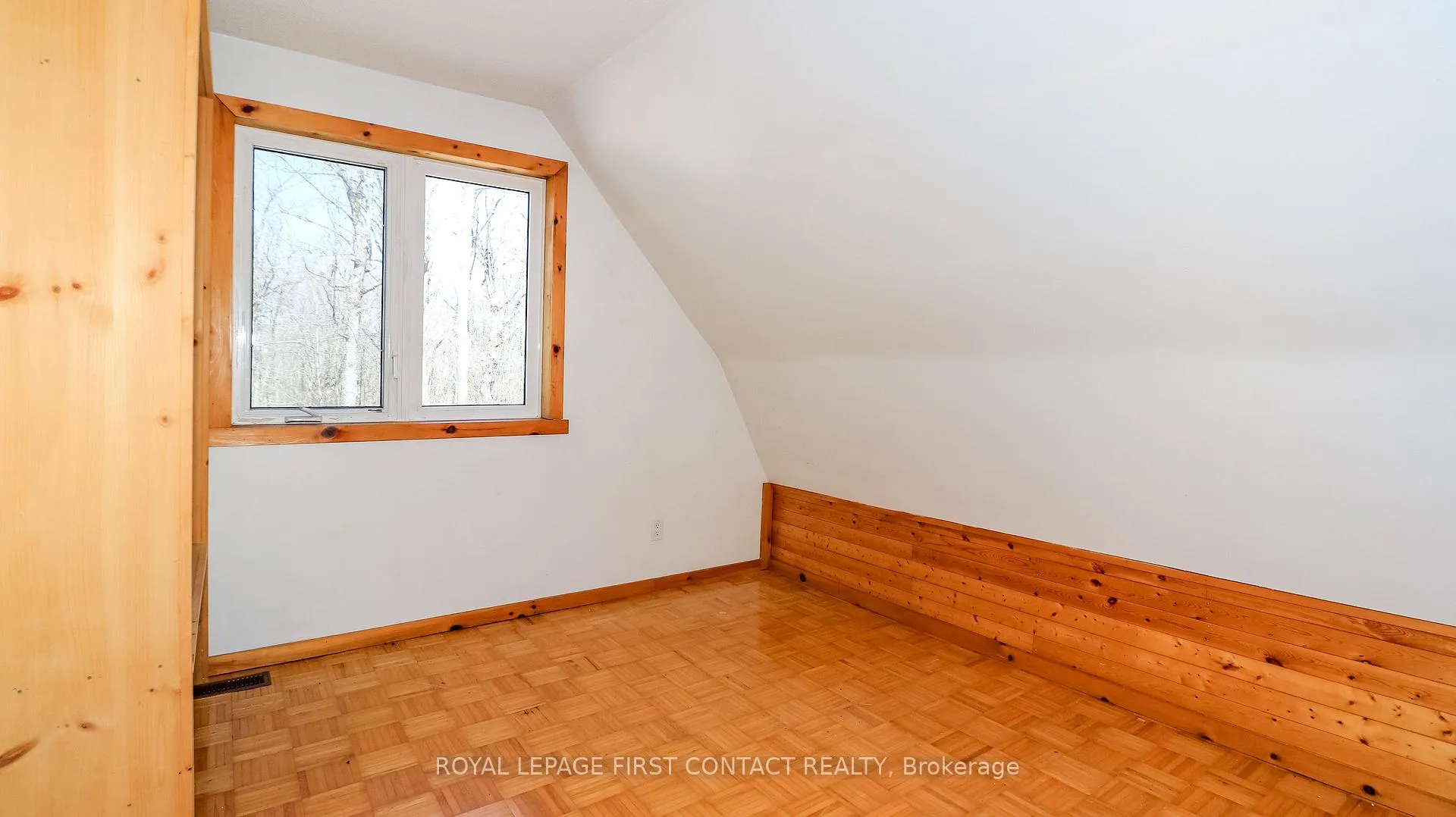 Photo 49 of 1518 Lone Pine Drive, Bracebridge, Macaulay — HOMEH