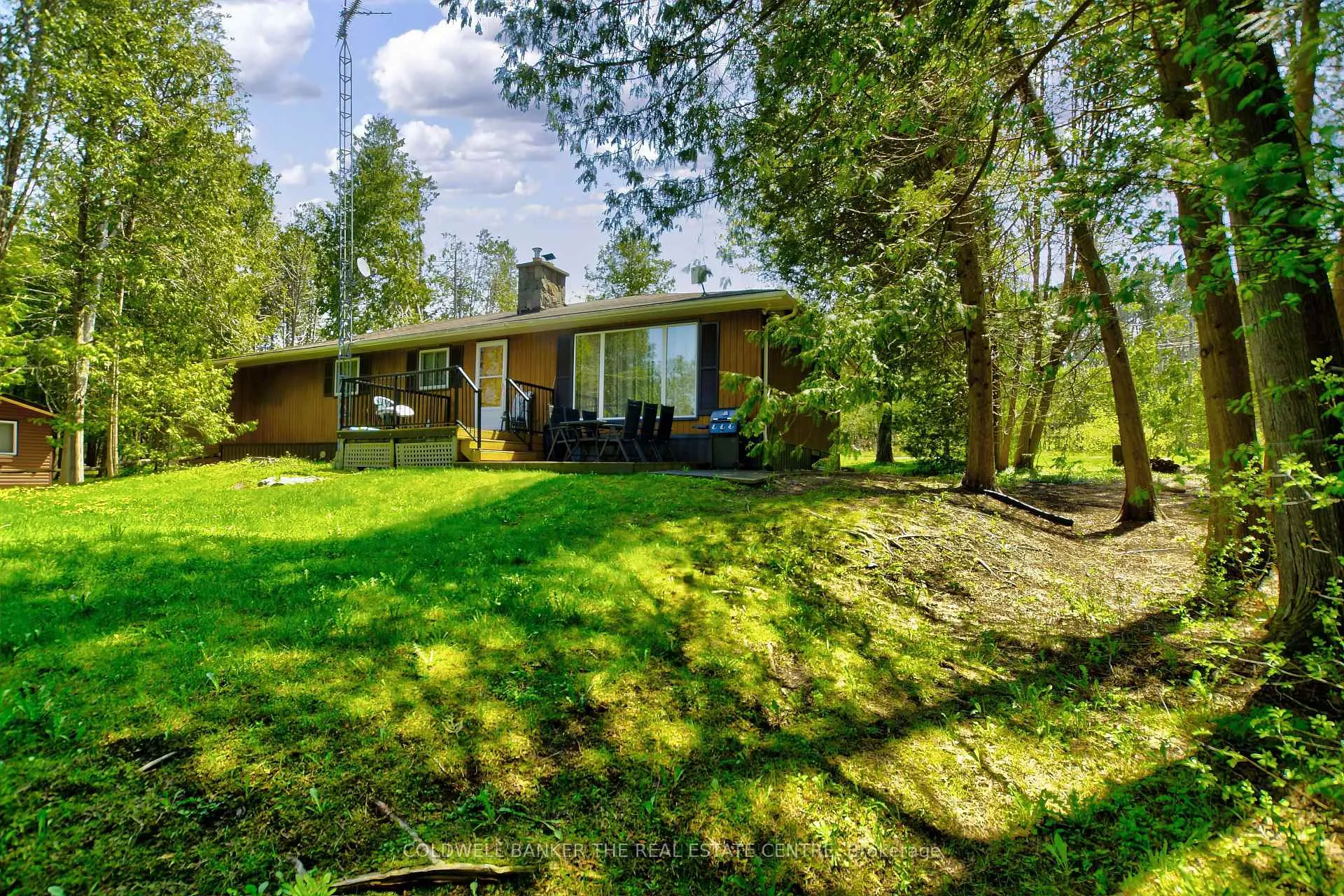Photo 2 of 46 Iris Drive, Kawartha Lakes, Fenelon — HOMEH
