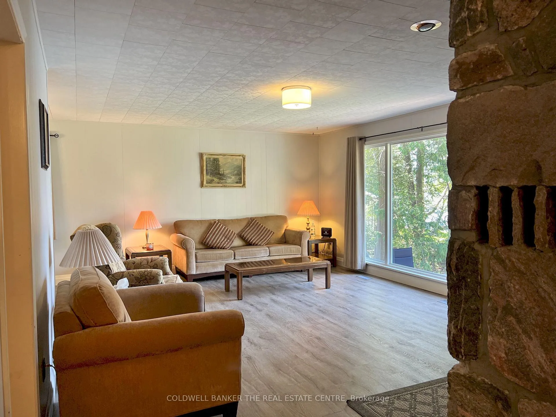 Photo 17 of 46 Iris Drive, Kawartha Lakes, Fenelon — HOMEH