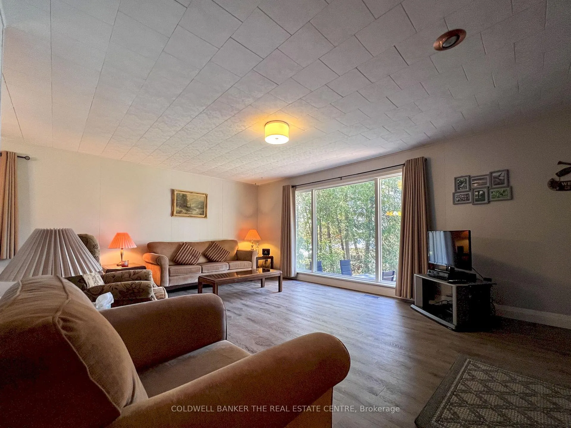 Photo 18 of 46 Iris Drive, Kawartha Lakes, Fenelon — HOMEH
