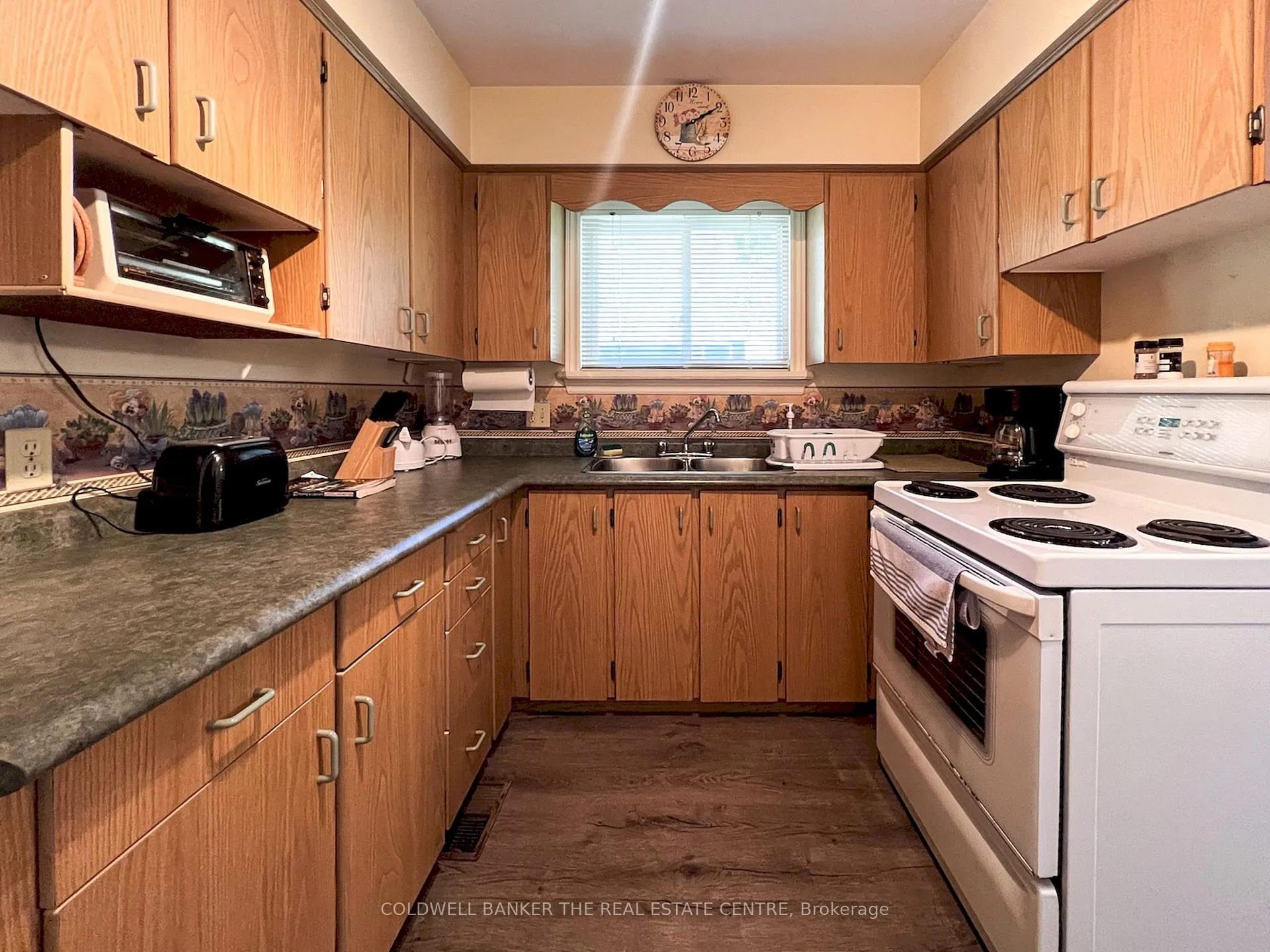 Photo 27 of 46 Iris Drive, Kawartha Lakes, Fenelon — HOMEH