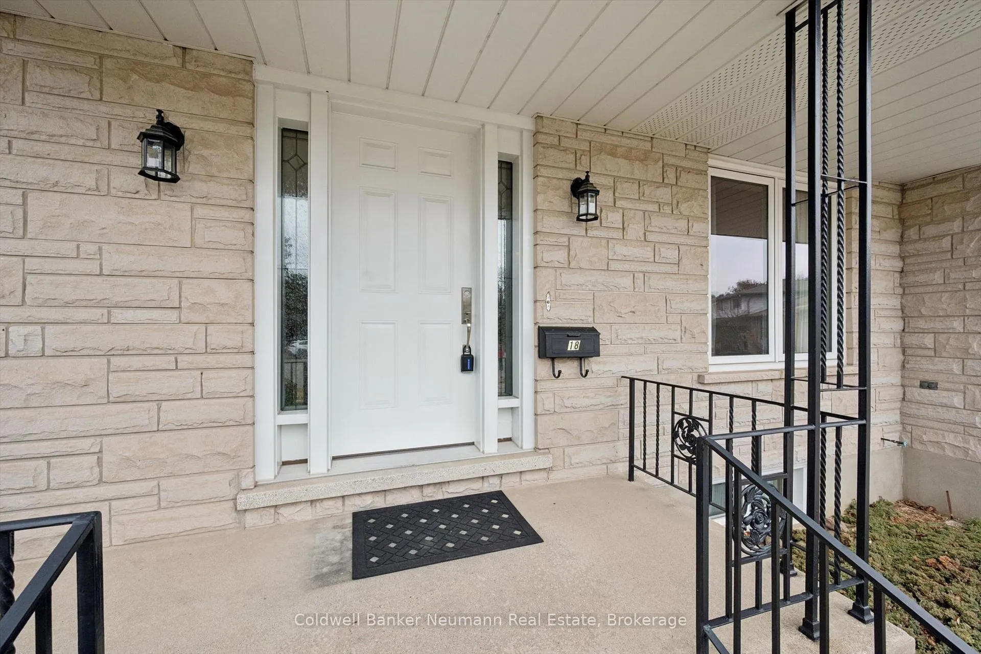 Photo 2 of 18 Carmine Place, Guelph, Victoria North — HOMEH