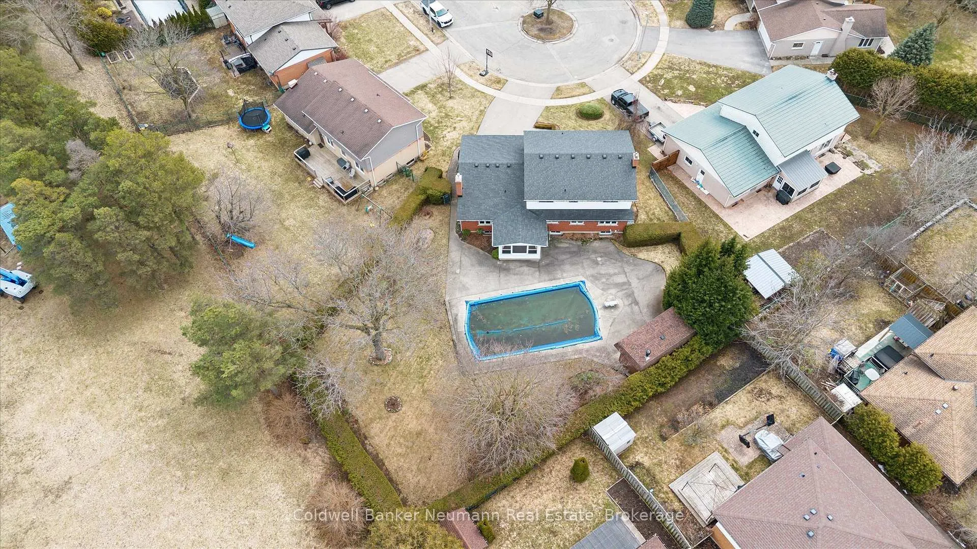 Photo 30 of 18 Carmine Place, Guelph, Victoria North — HOMEH