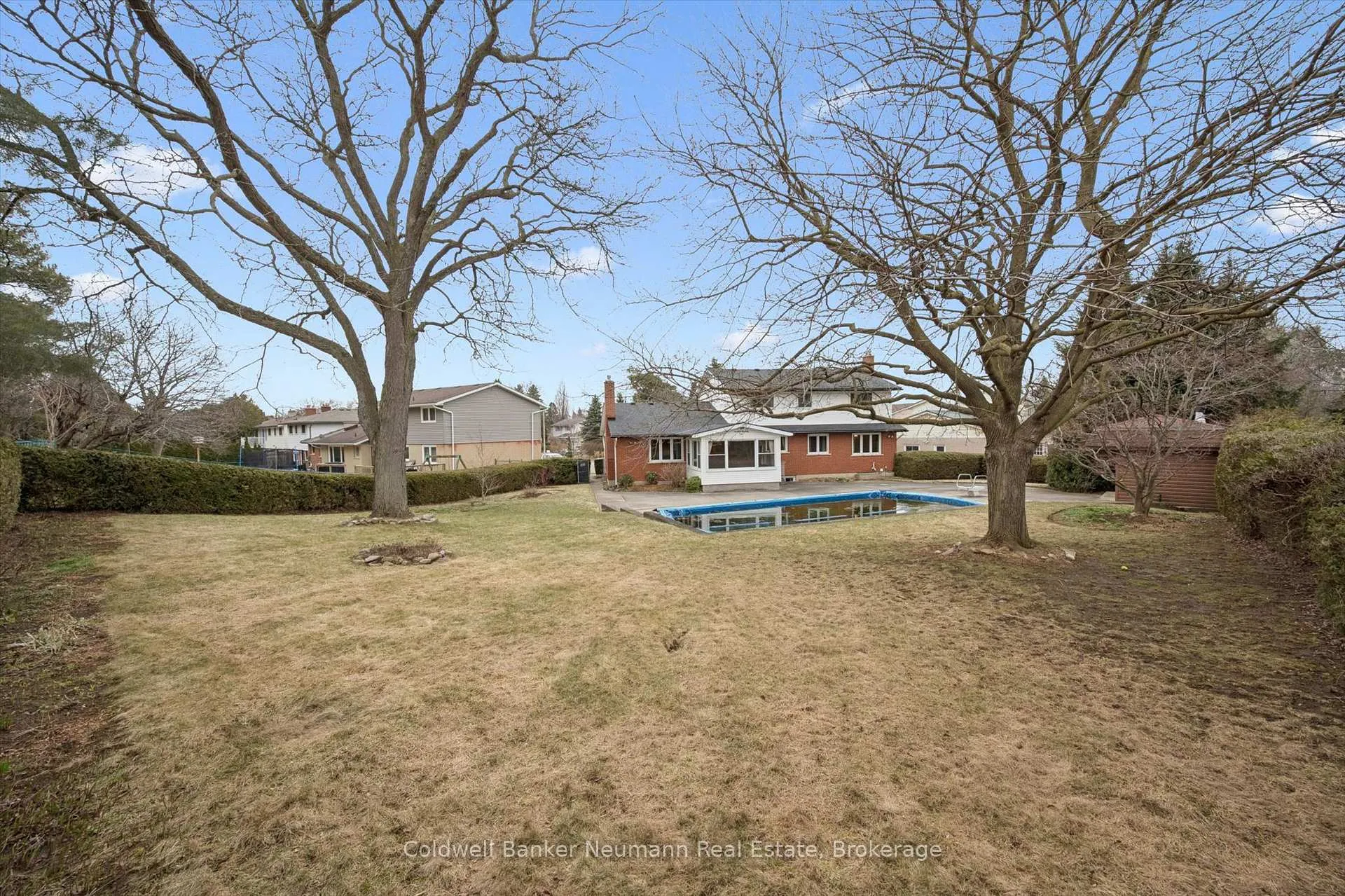 Photo 32 of 18 Carmine Place, Guelph, Victoria North — HOMEH