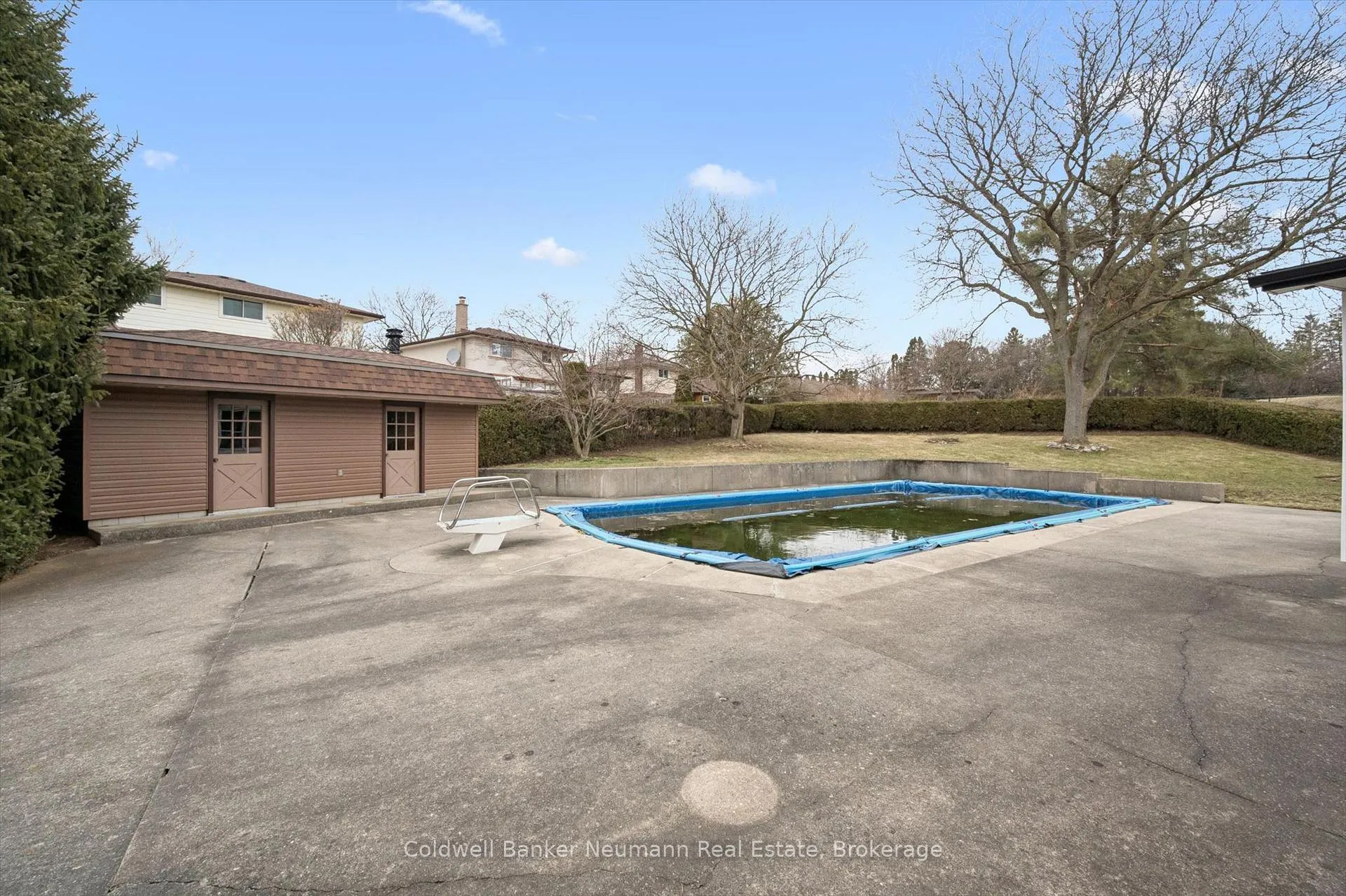 Photo 35 of 18 Carmine Place, Guelph, Victoria North — HOMEH