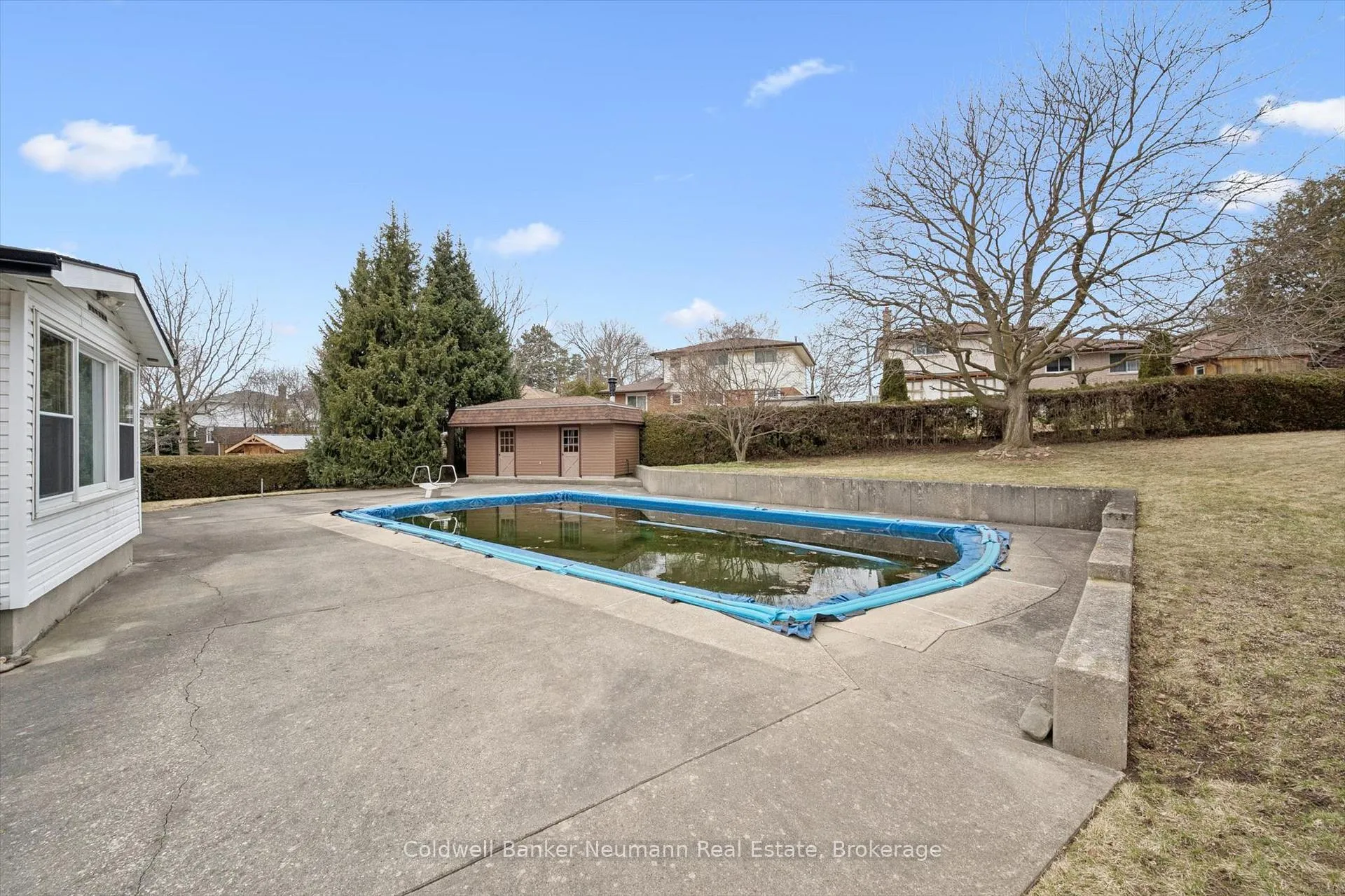Photo 37 of 18 Carmine Place, Guelph, Victoria North — HOMEH