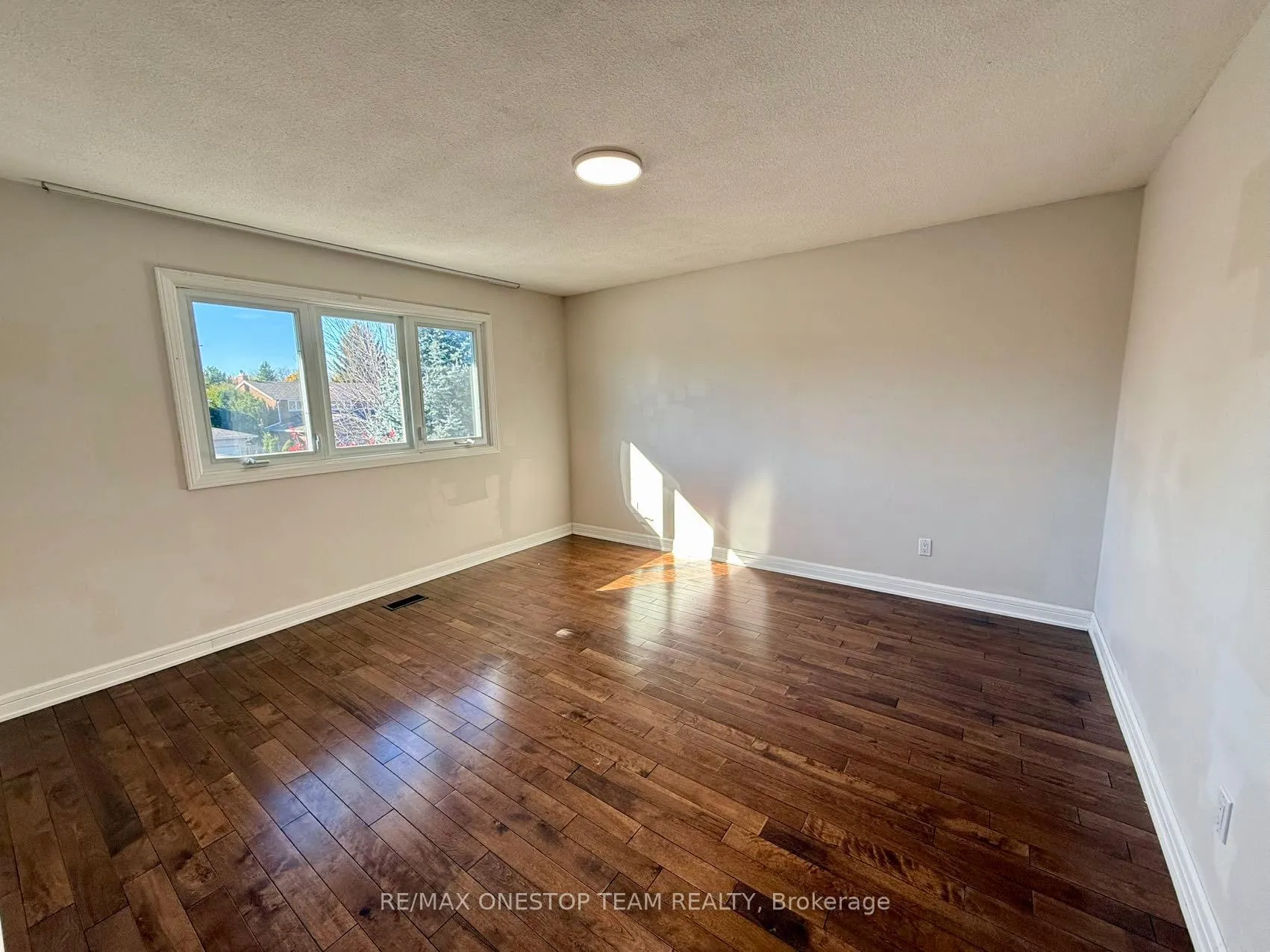 Photo 23 of 104 Willowbrook Road, Markham, Aileen-Willowbrook — HOMEH