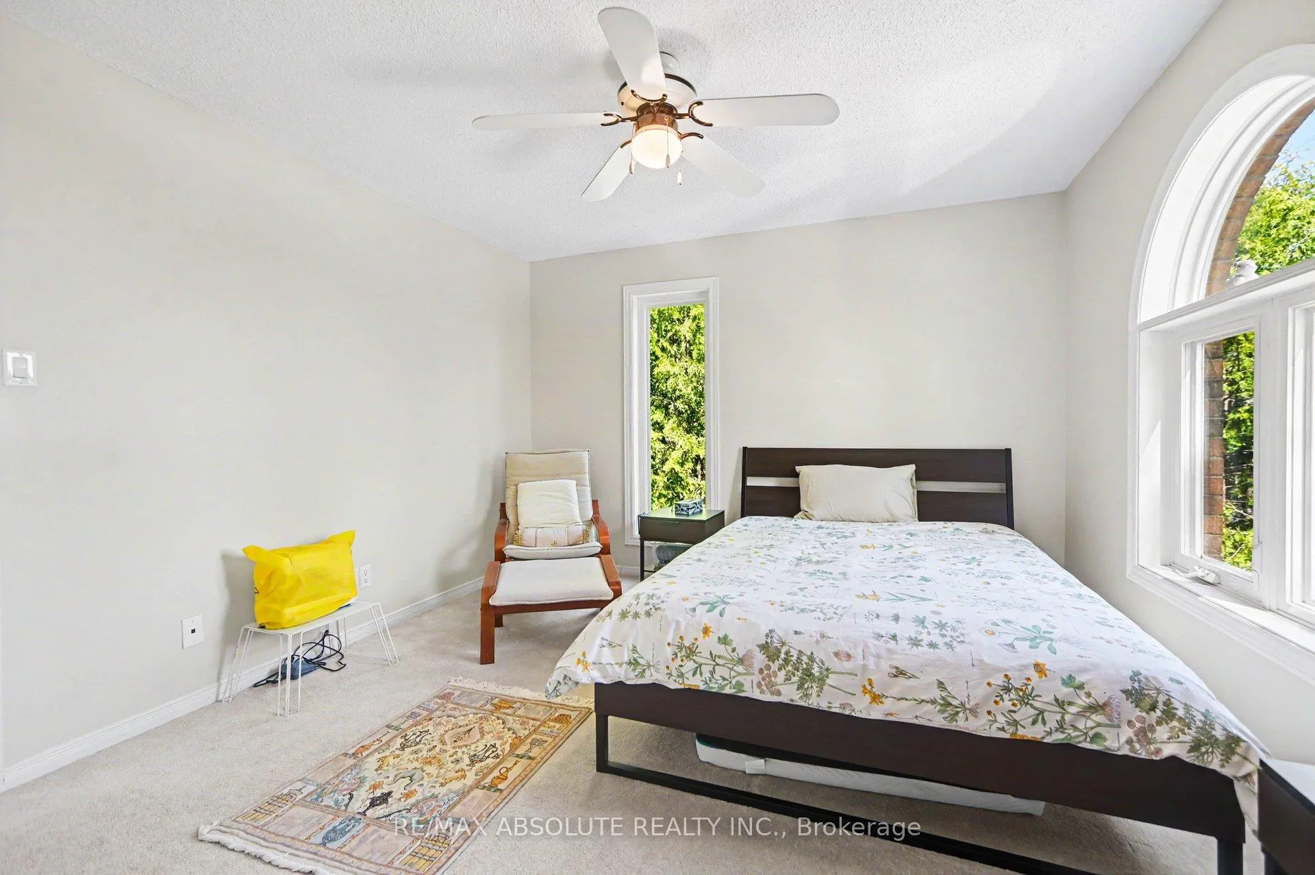 Photo 10 of 700 Tweesdmuir Avenue, Ottawa, Westboro/Hampton Park — HOMEH
