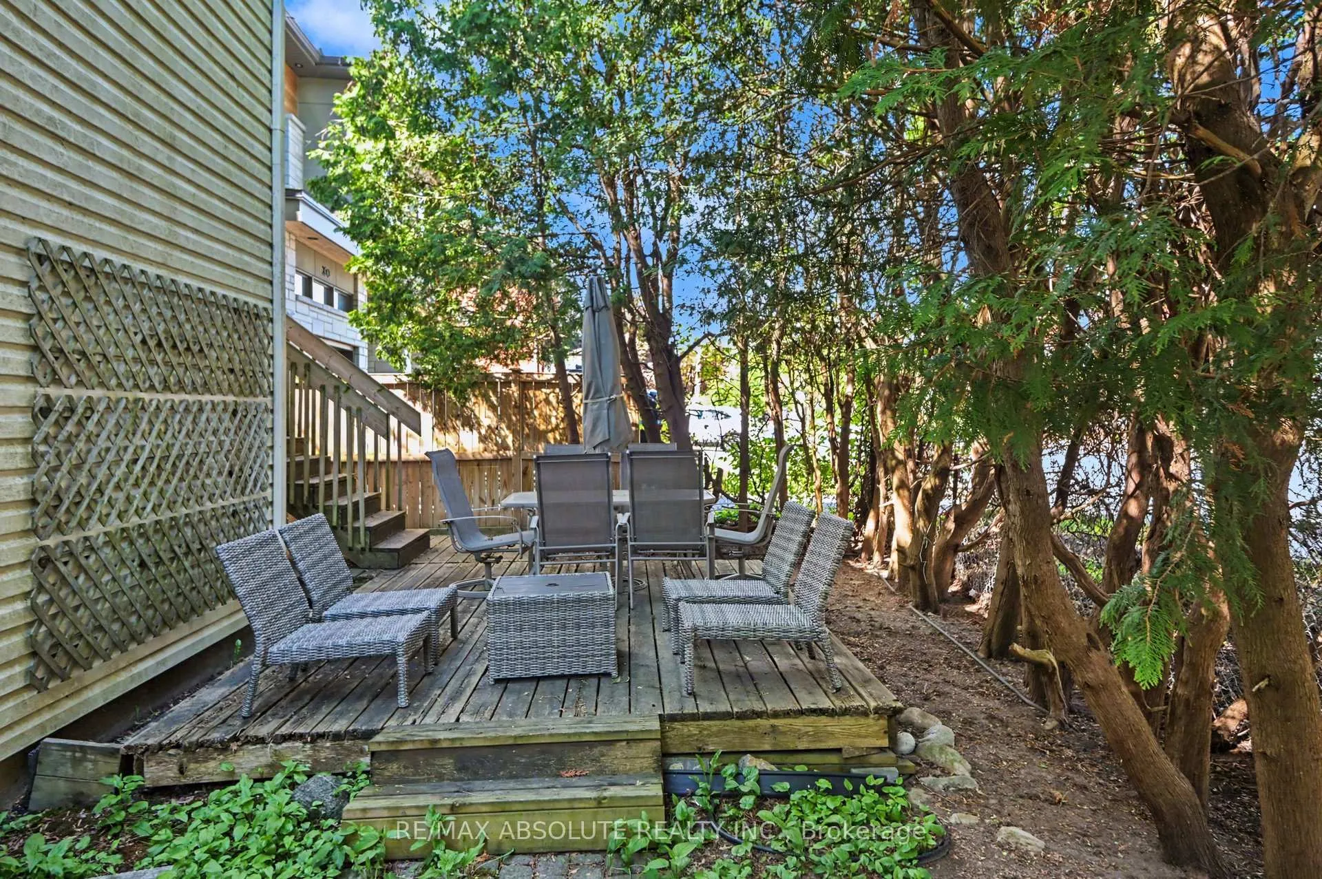 Photo 20 of 700 Tweesdmuir Avenue, Ottawa, Westboro/Hampton Park — HOMEH