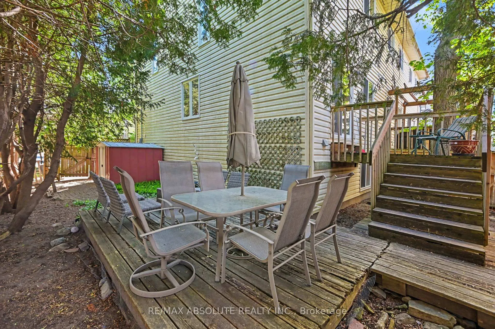 Photo 22 of 700 Tweesdmuir Avenue, Ottawa, Westboro/Hampton Park — HOMEH