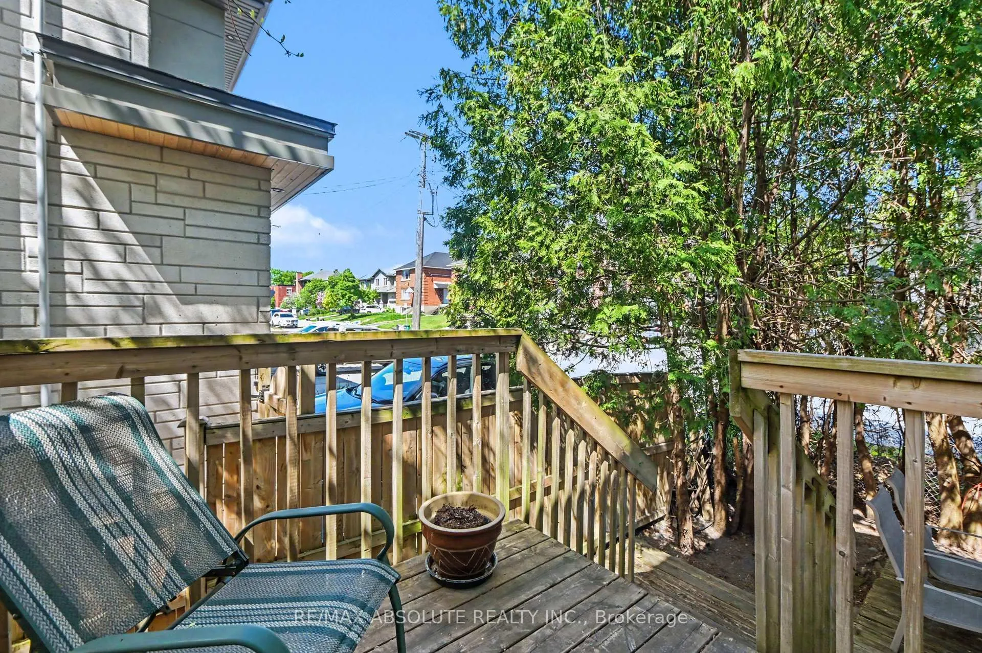 Photo 23 of 700 Tweesdmuir Avenue, Ottawa, Westboro/Hampton Park — HOMEH