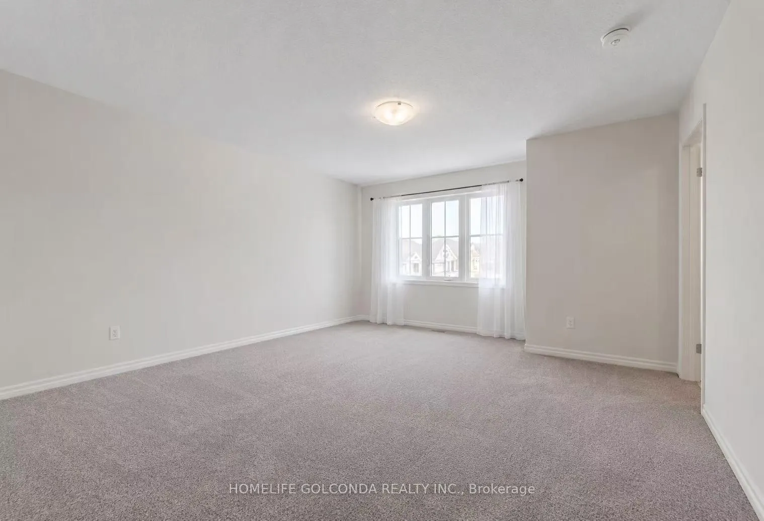Photo 7 of 74 Renaissance Drive, St. Thomas — HOMEH
